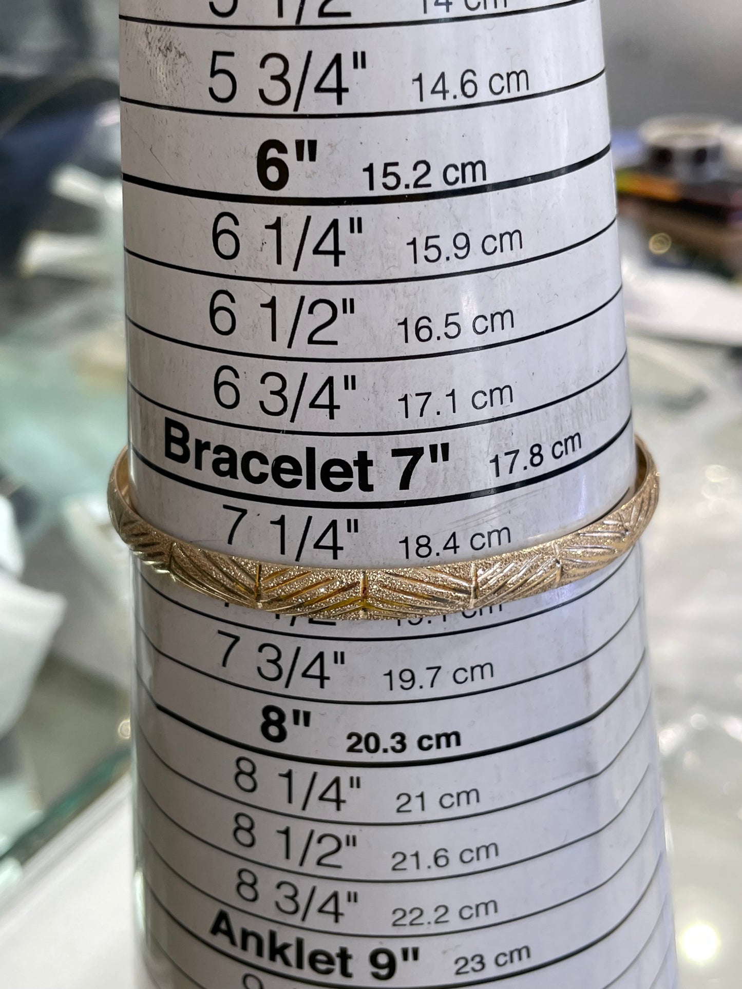 10K Gold Diamond cut Bangle Bracelet 7.25"