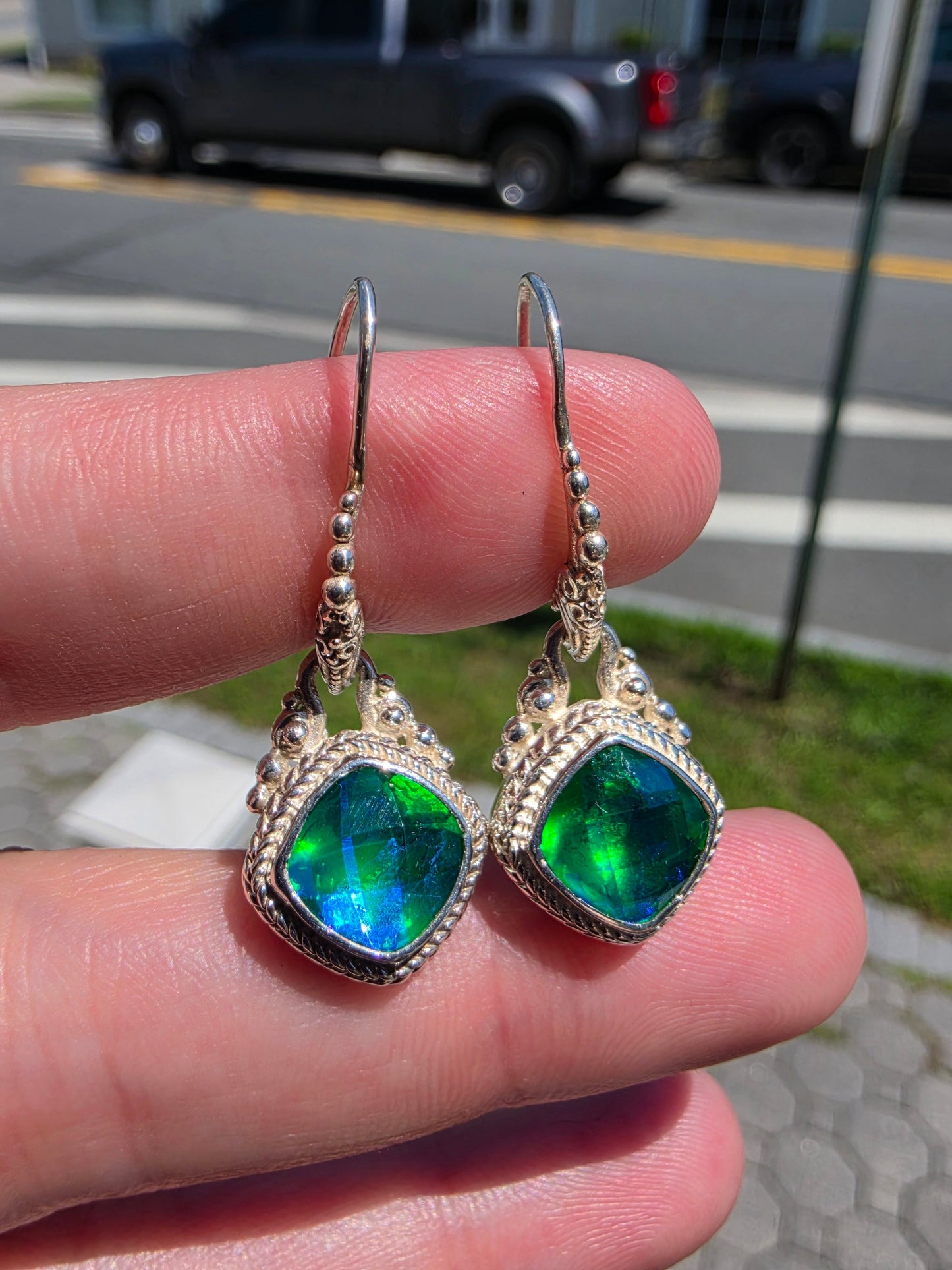 925 Sterling Silver Designer Sarda Rainbow Peridot Quartz Bali Dangling Earrings