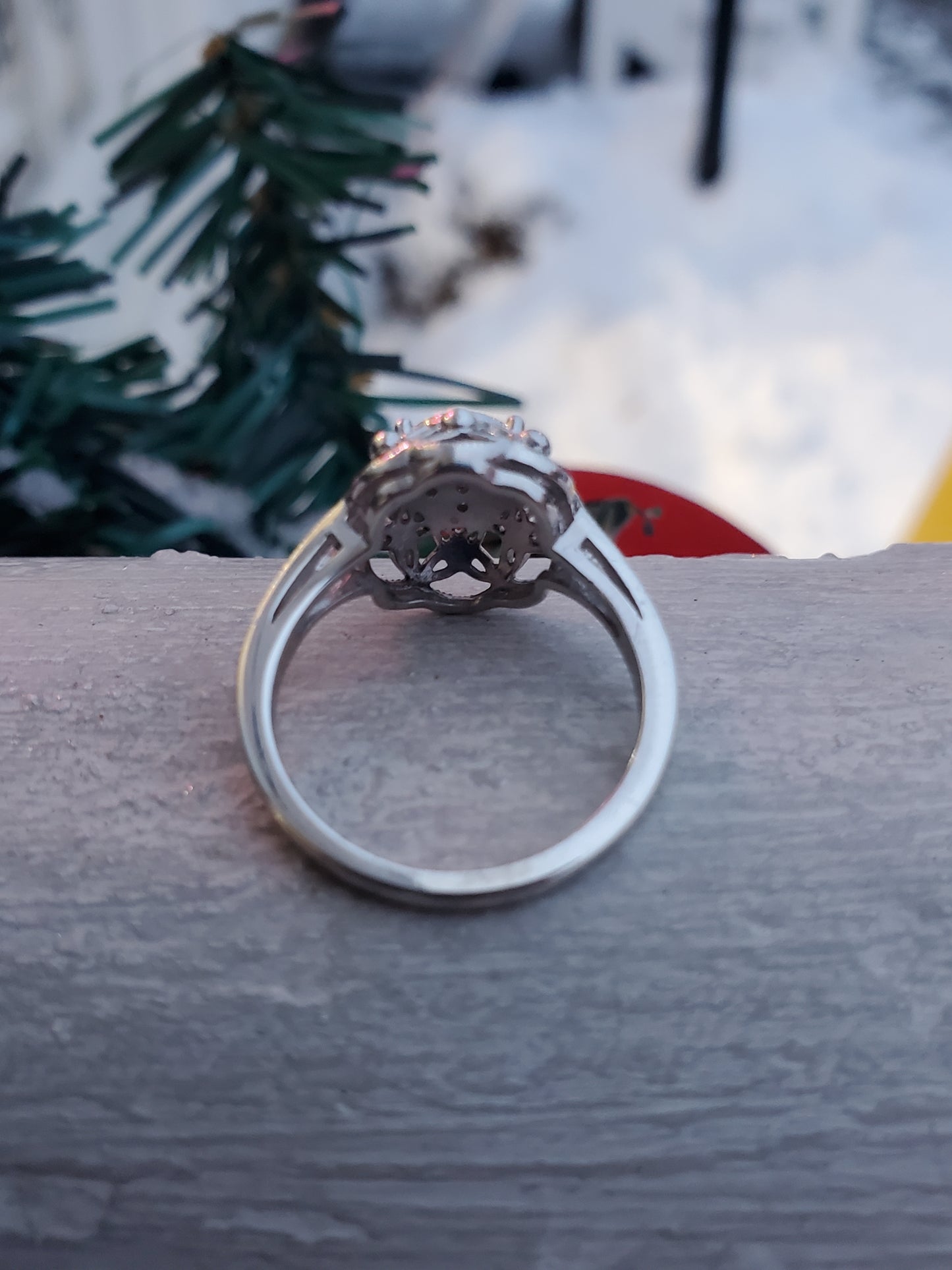 925 Sterling Silver Hidden Treasures Natural Diamond Pave Filagre Ring