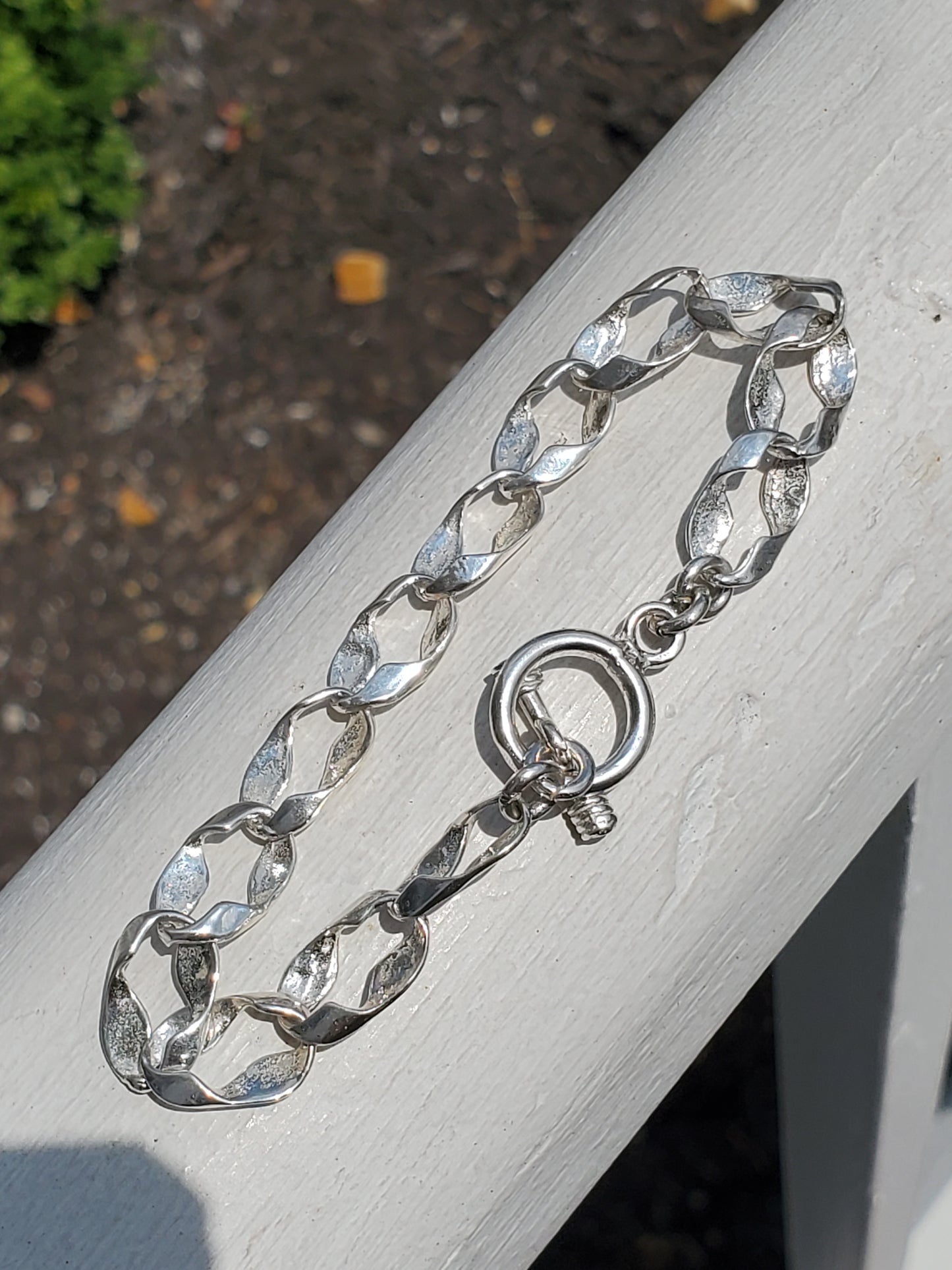 925 Sterling Silver Open Wavy Curb Link Toggle Bracelet