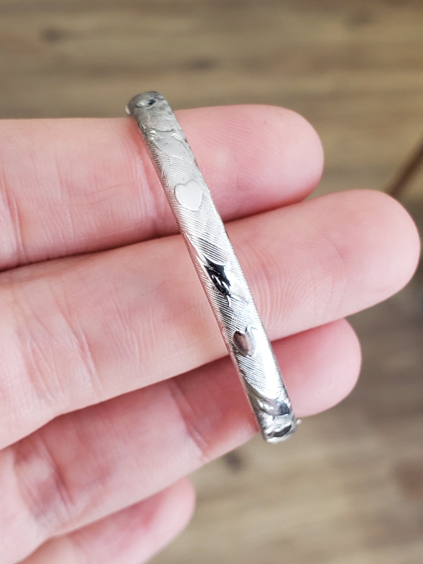 925 Sterling Silver & Platinum Kids Heart Baby Bangle Bracelet