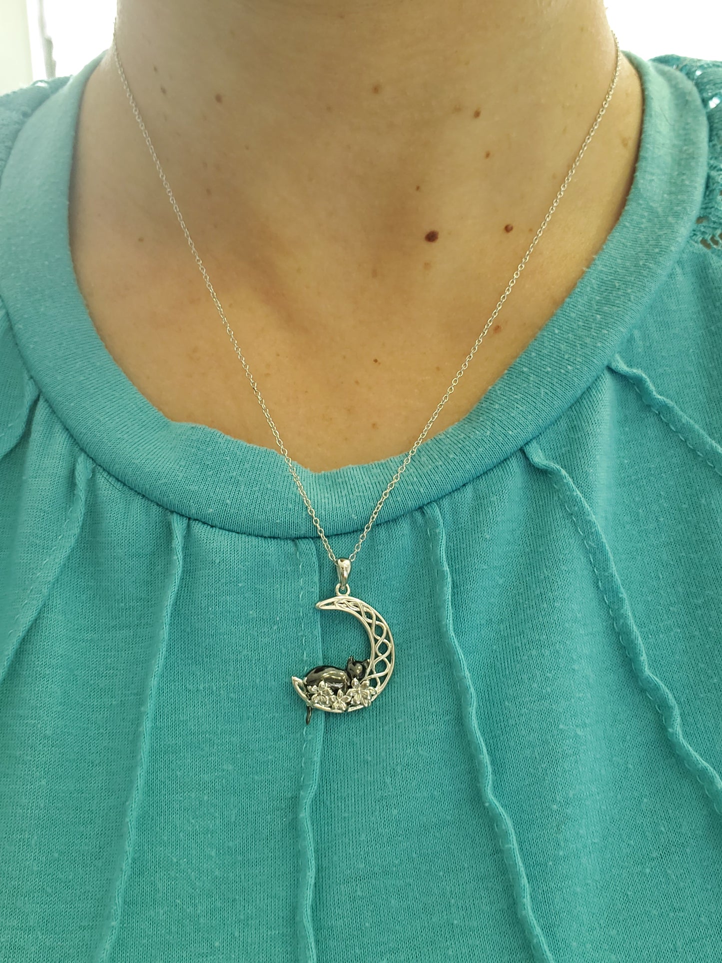 925 Sterling Silver Black Cat on Infinite Crescent Moon Necklace