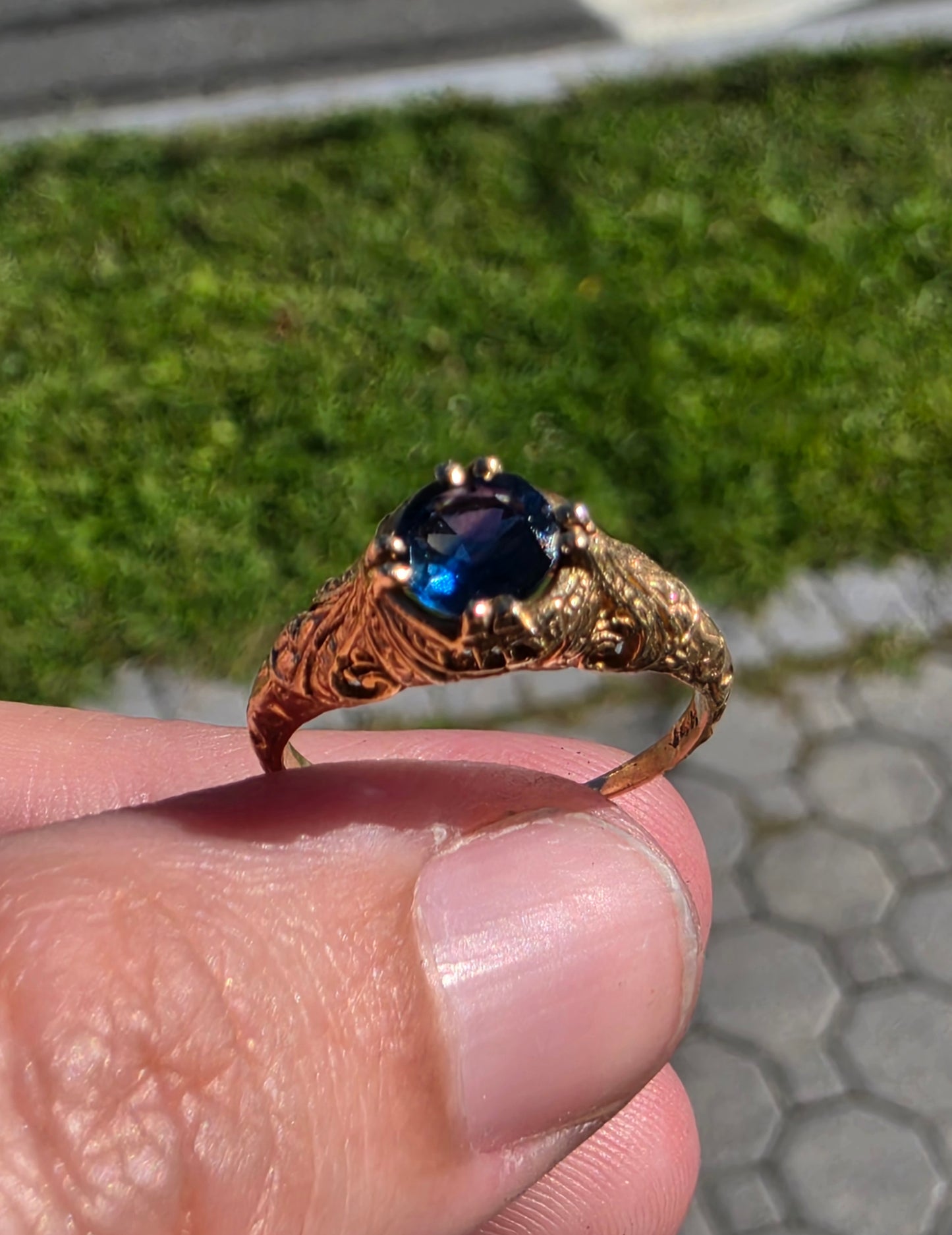 14k Solid Yellow Gold Vintage .50CT Natural Sapphire Solitare Ring