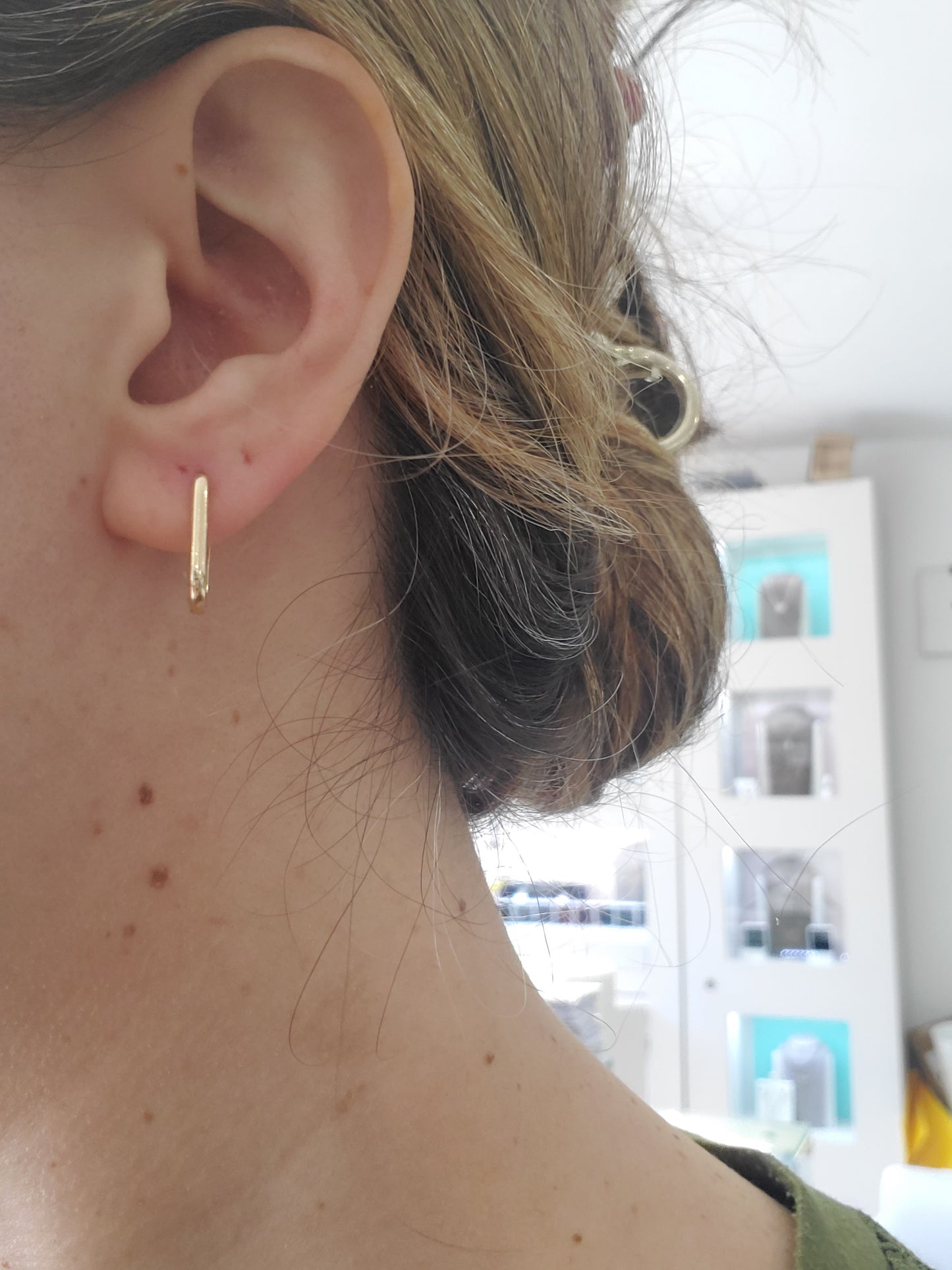 14k Solid Gold Hi-Polish Paperclip Huggie Hoop Earrings