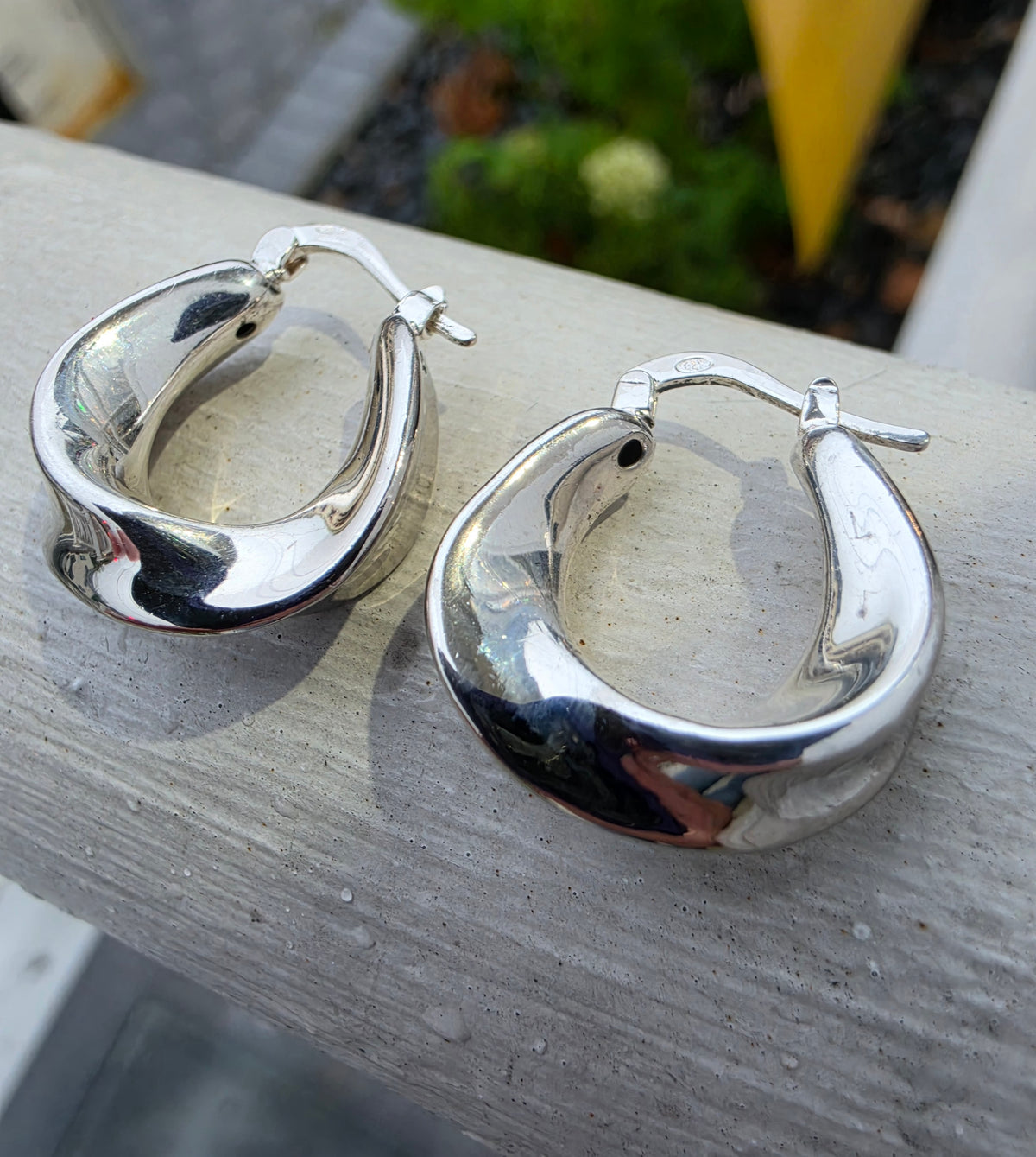 925 Sterling Silver Hi-Polish Twisted 20mm Hoop Earrings