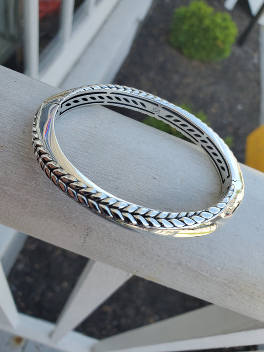 925 Sterling Silver Designer JAI John Hardy Balance & Harmony Twisted Cable High Polished Hinged Bangle Bracelet 7”