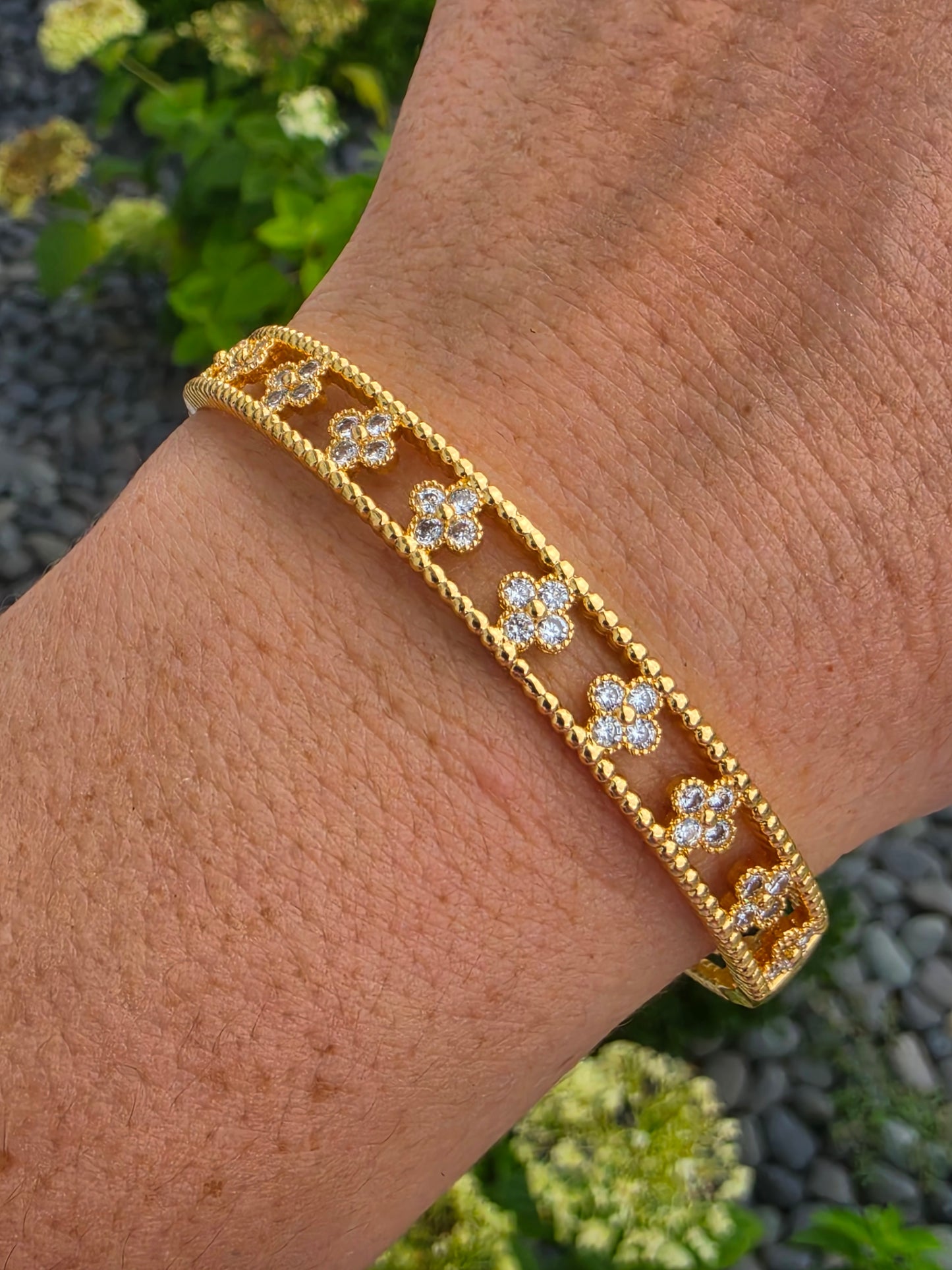 Gold Plated cz clover ring & 7" bangle bracelet set