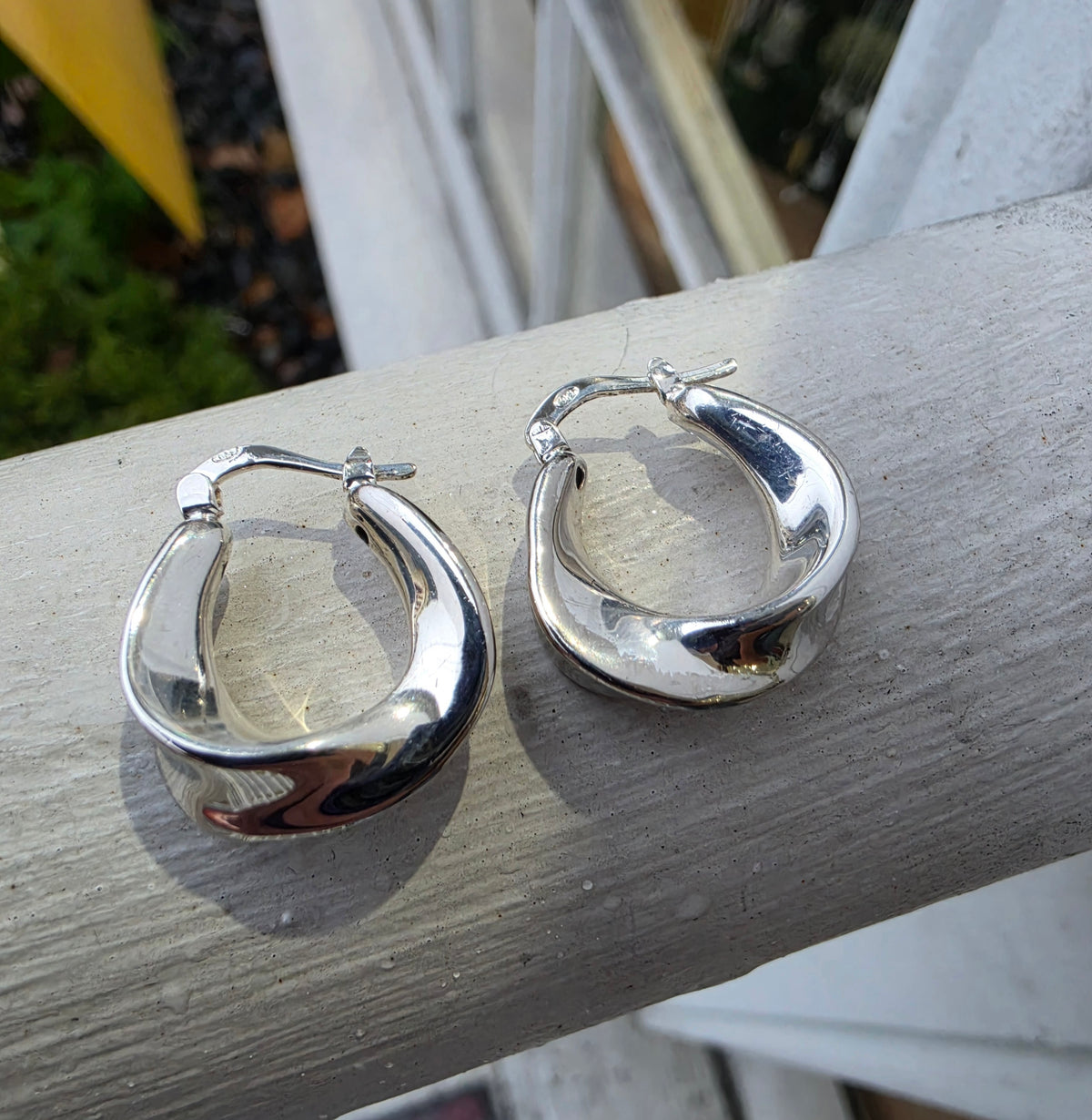 925 Sterling Silver Hi-Polish Twisted 20mm Hoop Earrings