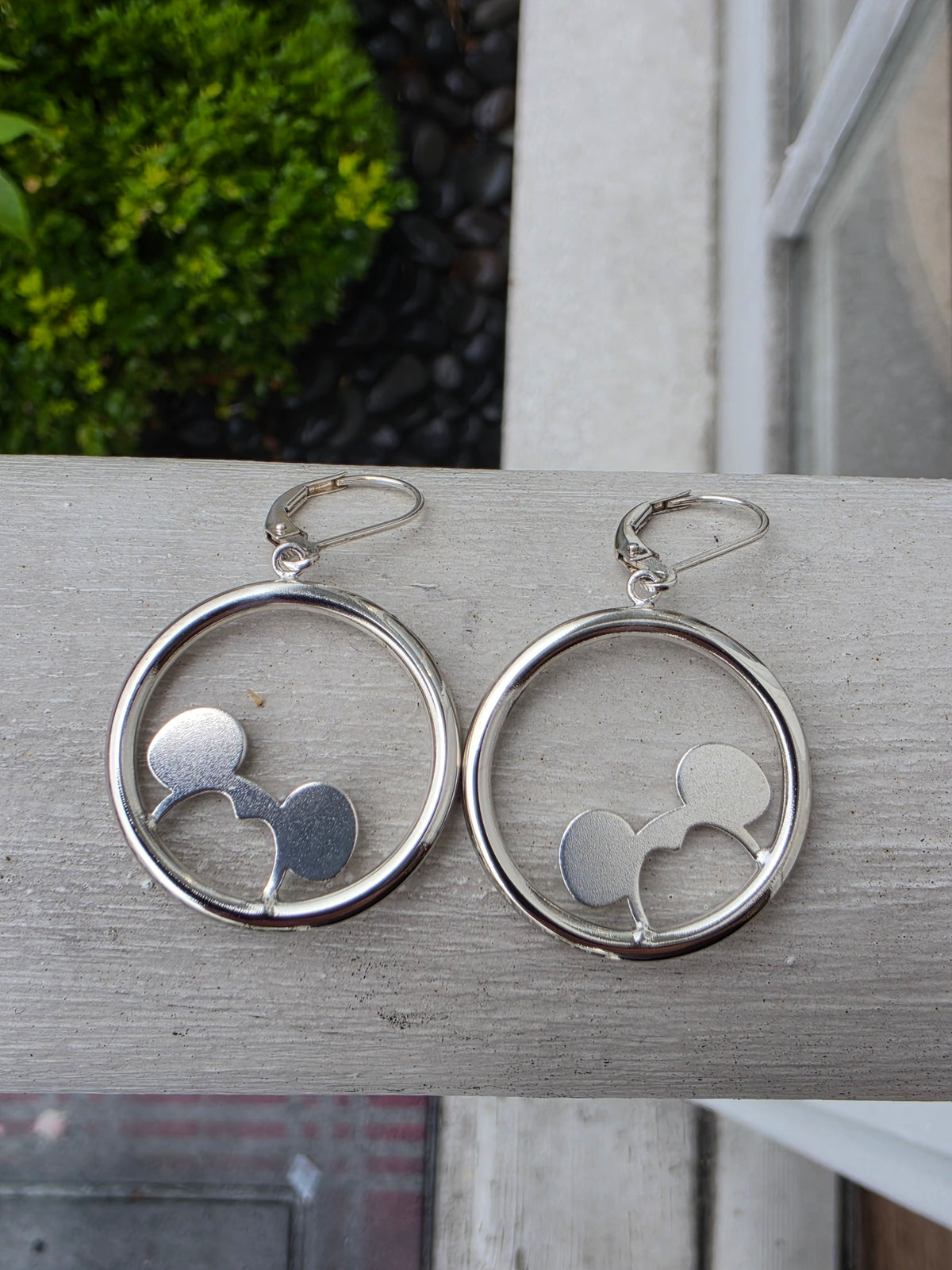 925 Sterling Silver Mickey Mouse Circle Silhouette Hi-Polish Dangling Earrings