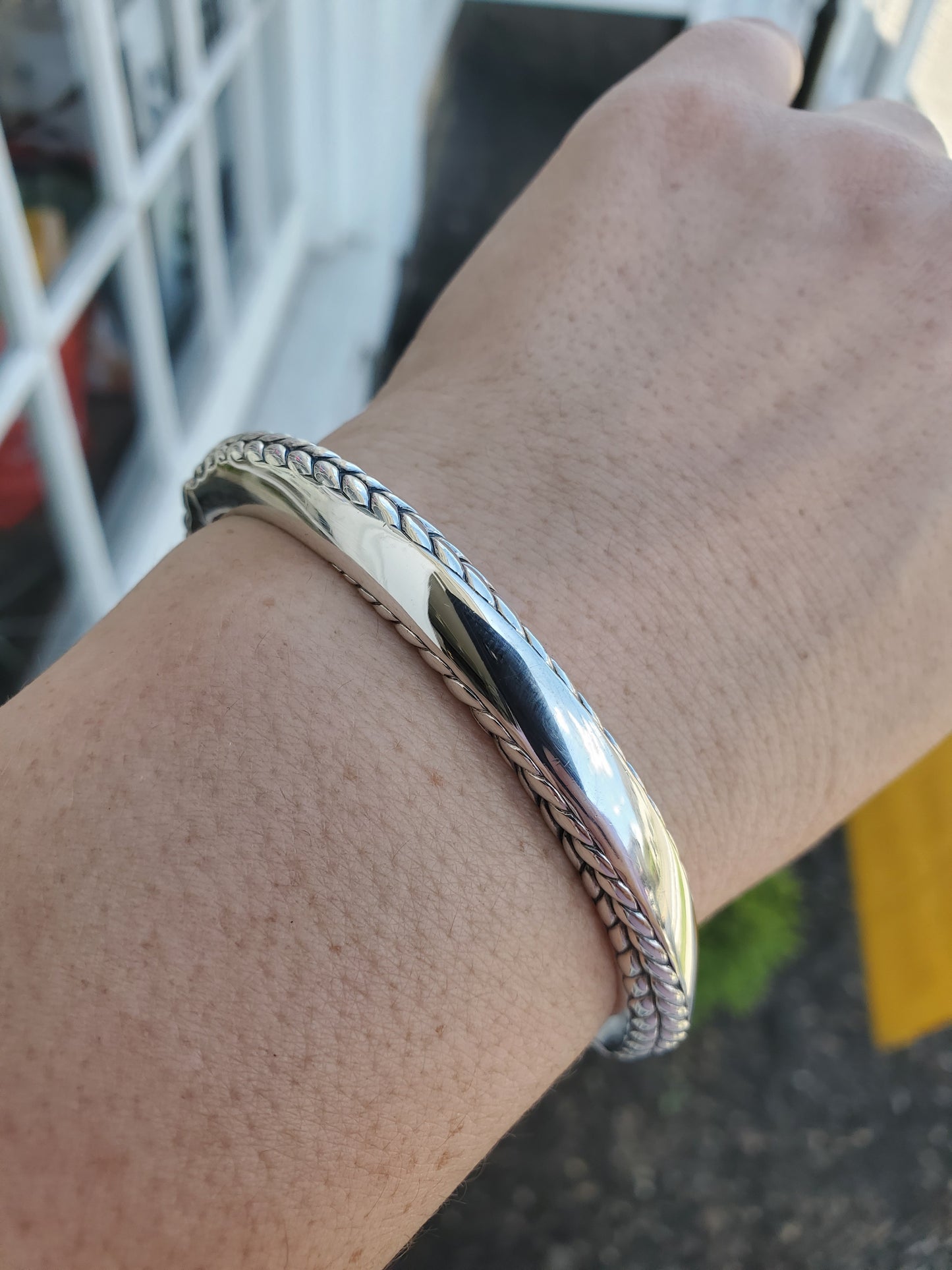 925 Sterling Silver Designer JAI John Hardy Balance & Harmony Twisted Cable High Polished Hinged Bangle Bracelet 7”