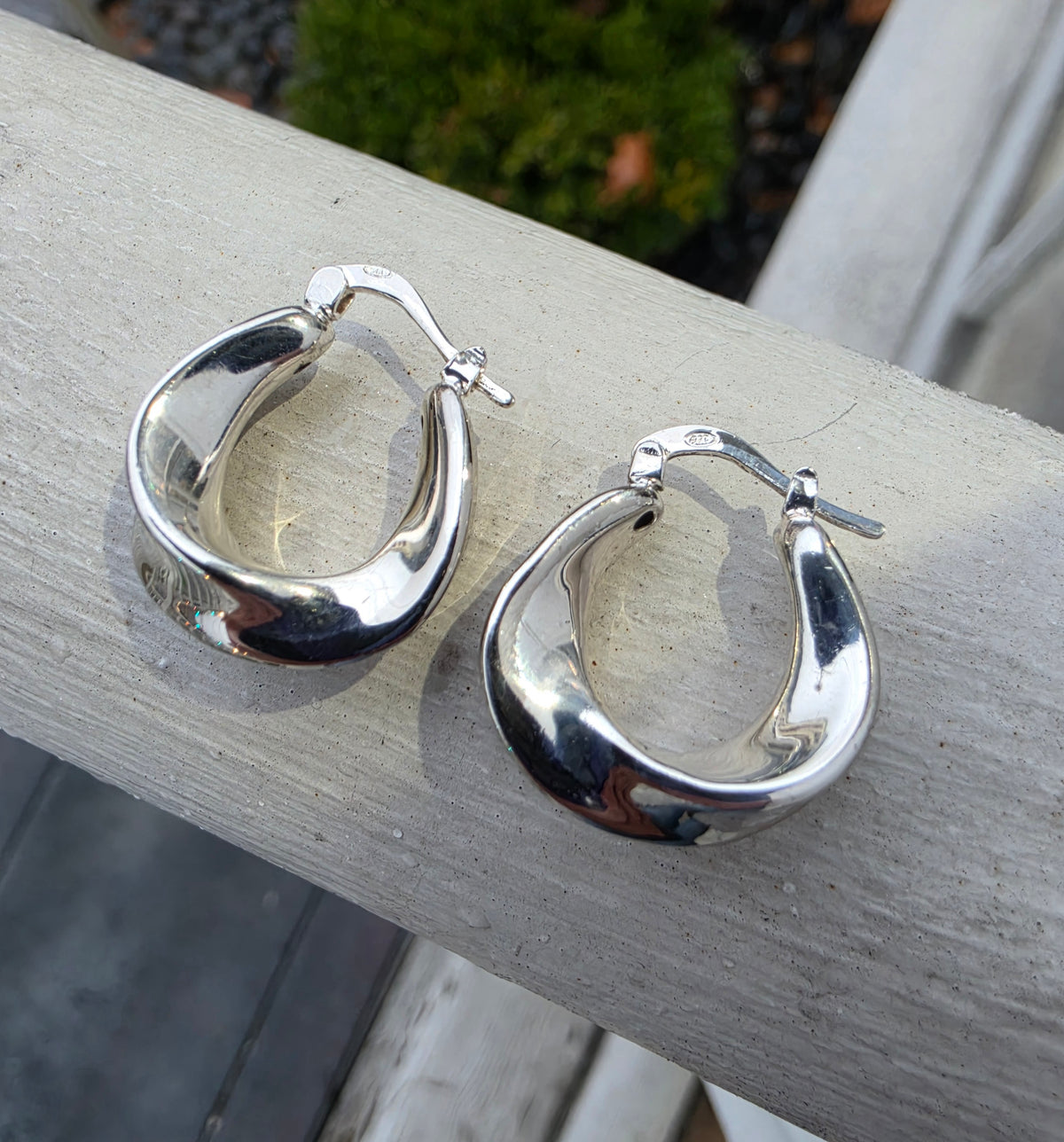 925 Sterling Silver Hi-Polish Twisted 20mm Hoop Earrings