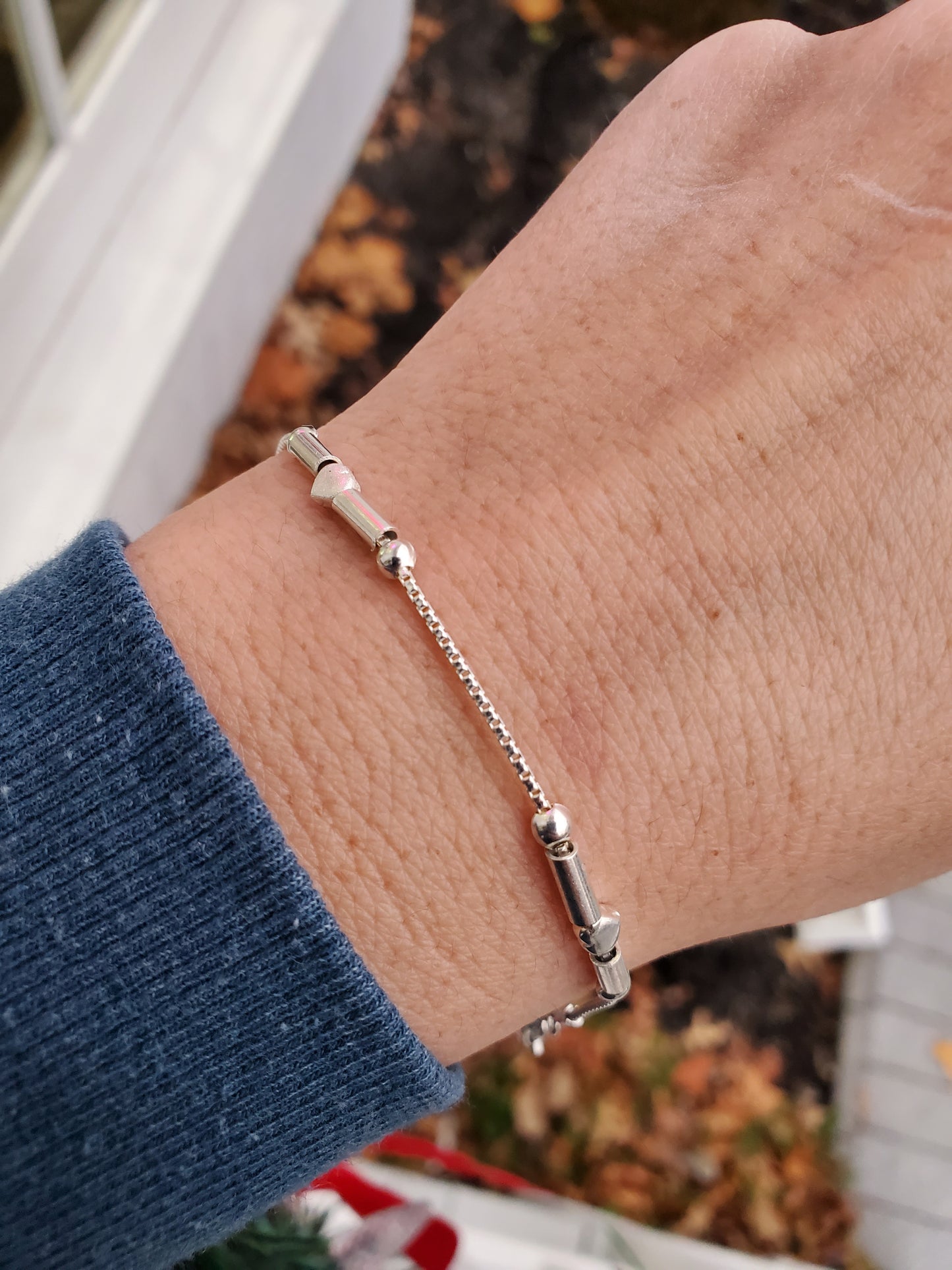 925 Sterling Silver Frosty Heart 7" Beaded Station Bracelet