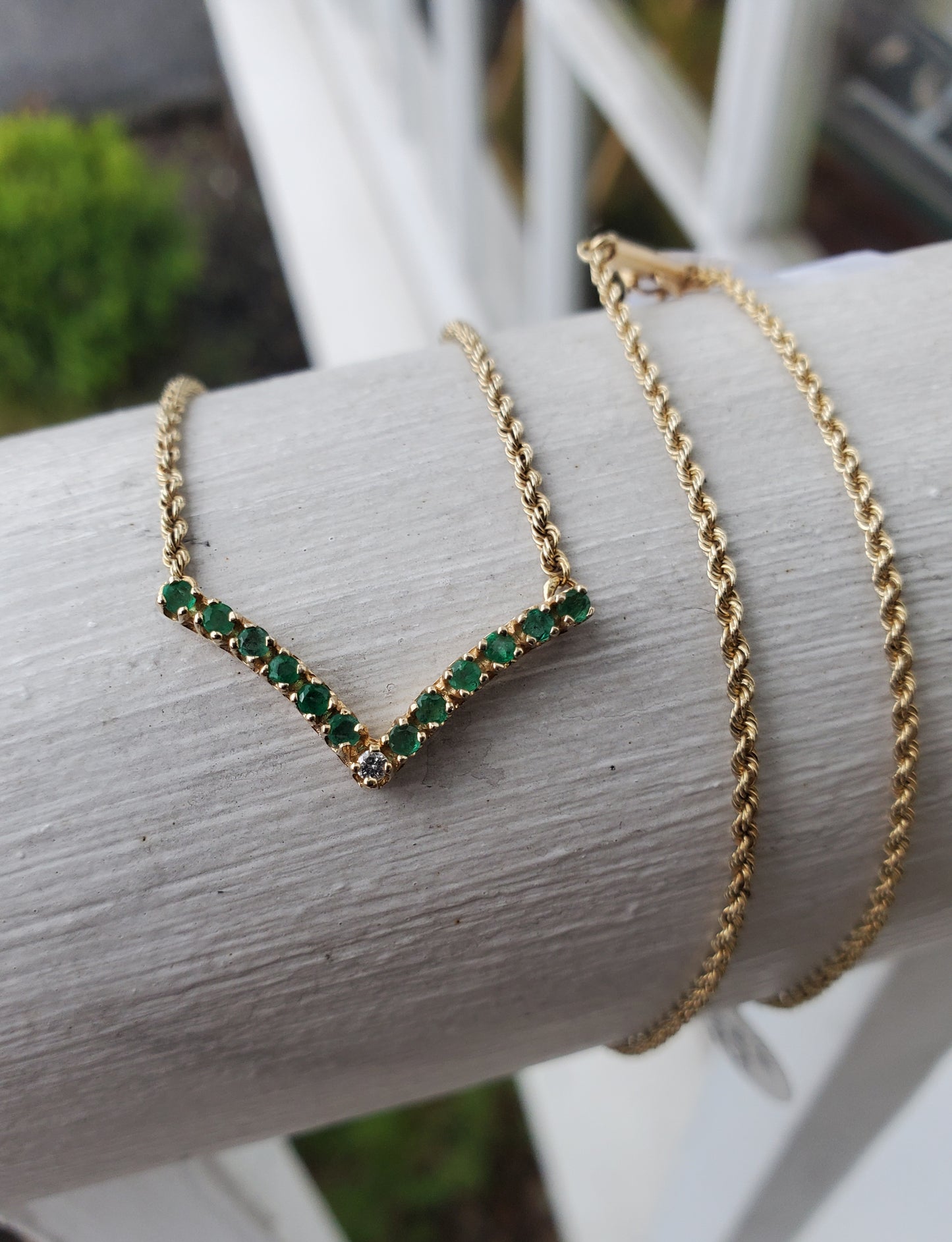 14k Gold Genuine Emerald & Diamond V Necklace w/ solid gold rope chain