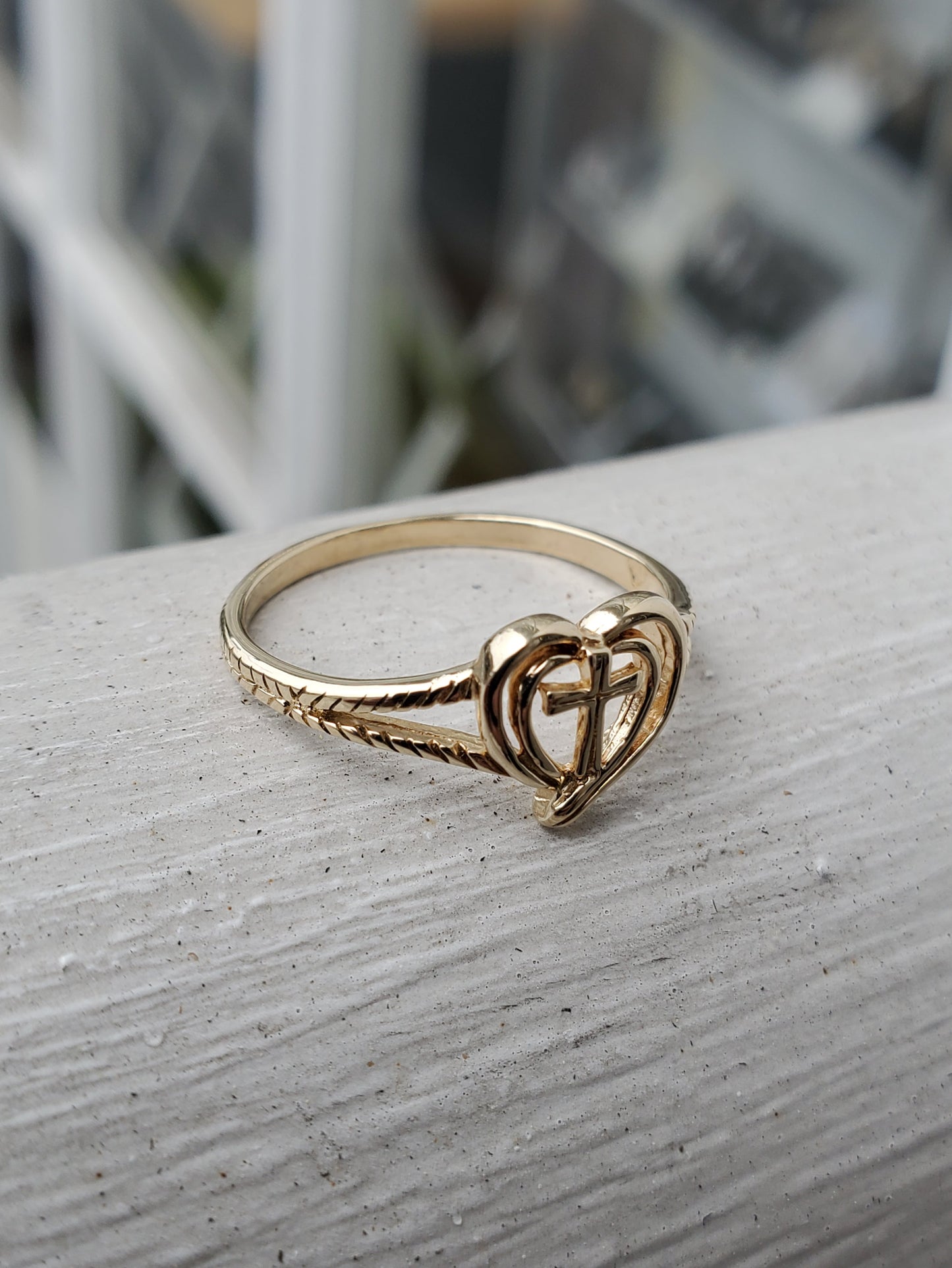 14k Solid Gold Love & Faith Ladies Cross Ring