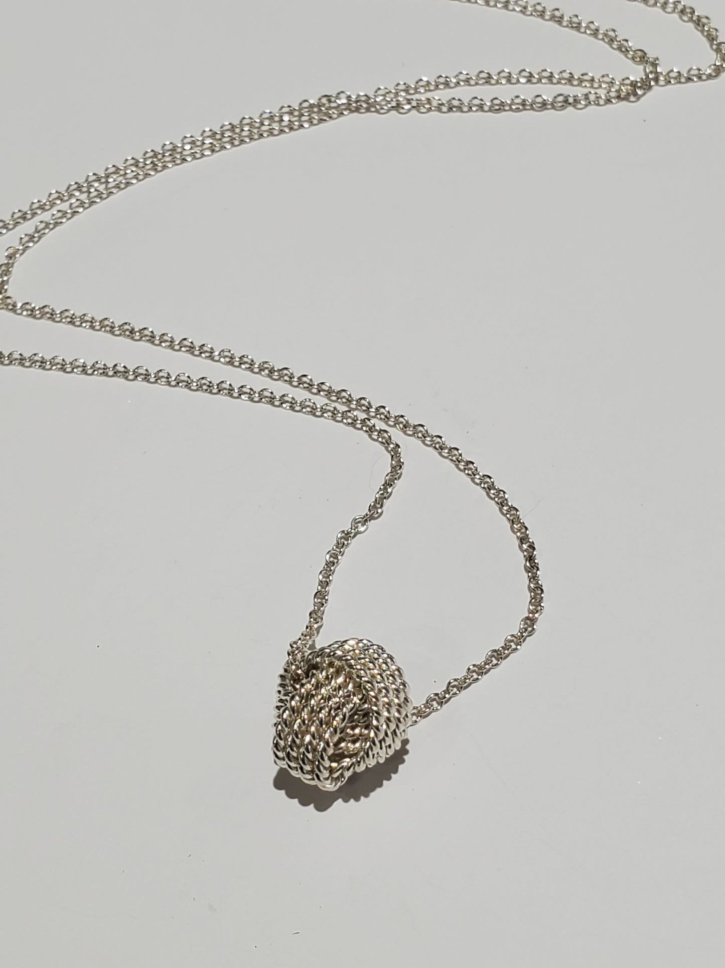 925 Sterling Silver Tiffany & Co. Somerset Mesh Love Knot Twist Pendant Necklace