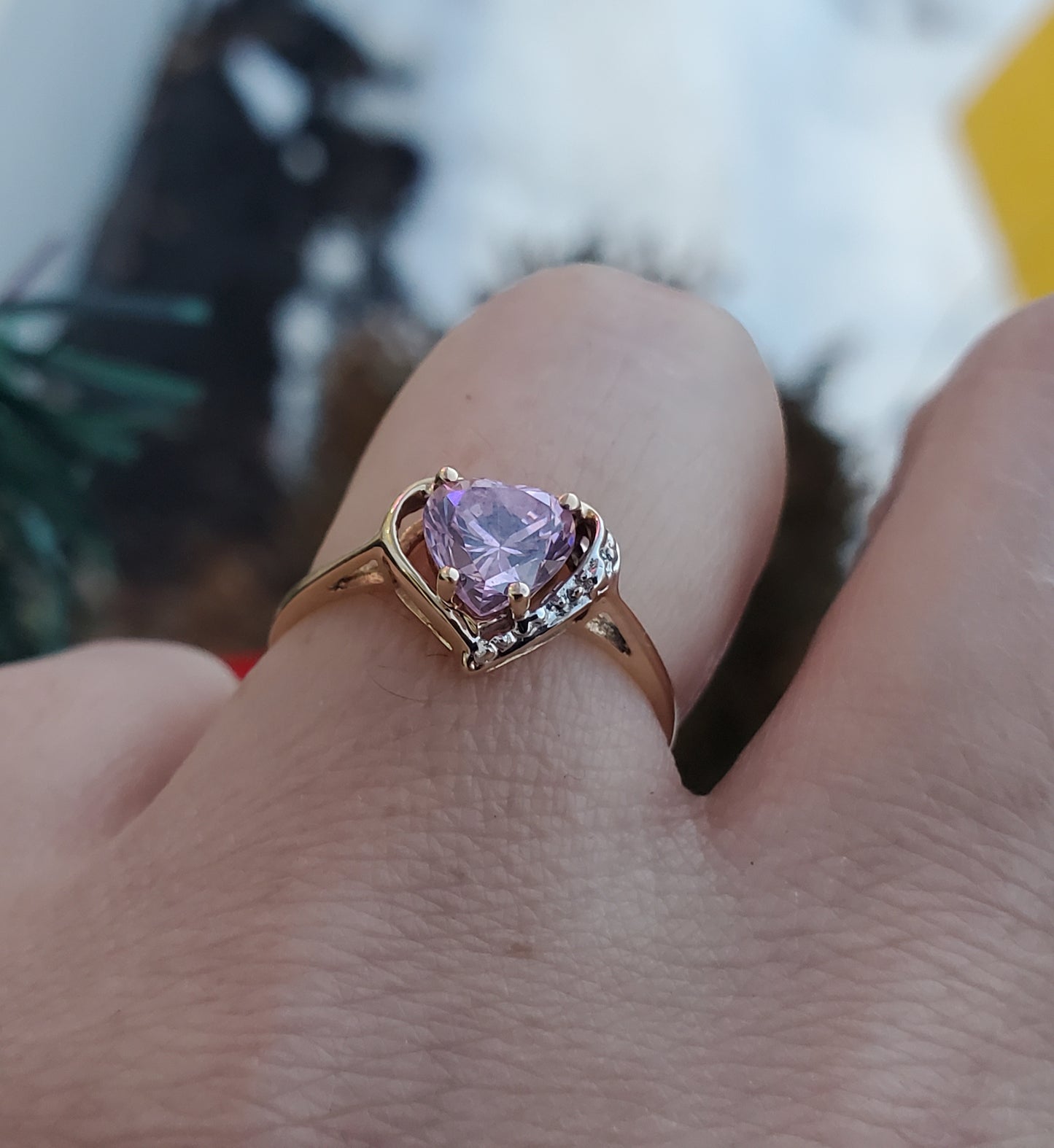 10k Solid Gold Petite Pink Crystal Heart Zirconia CZ Ring