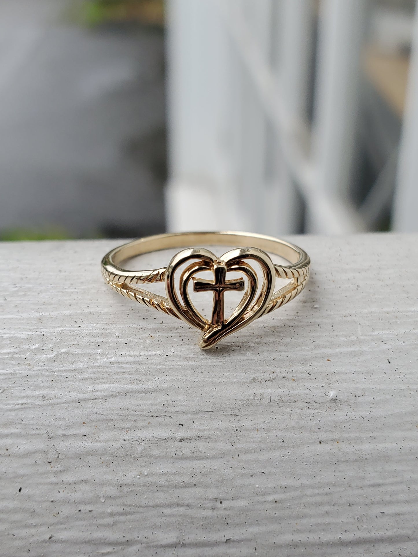 14k Solid Gold Love & Faith Ladies Cross Ring