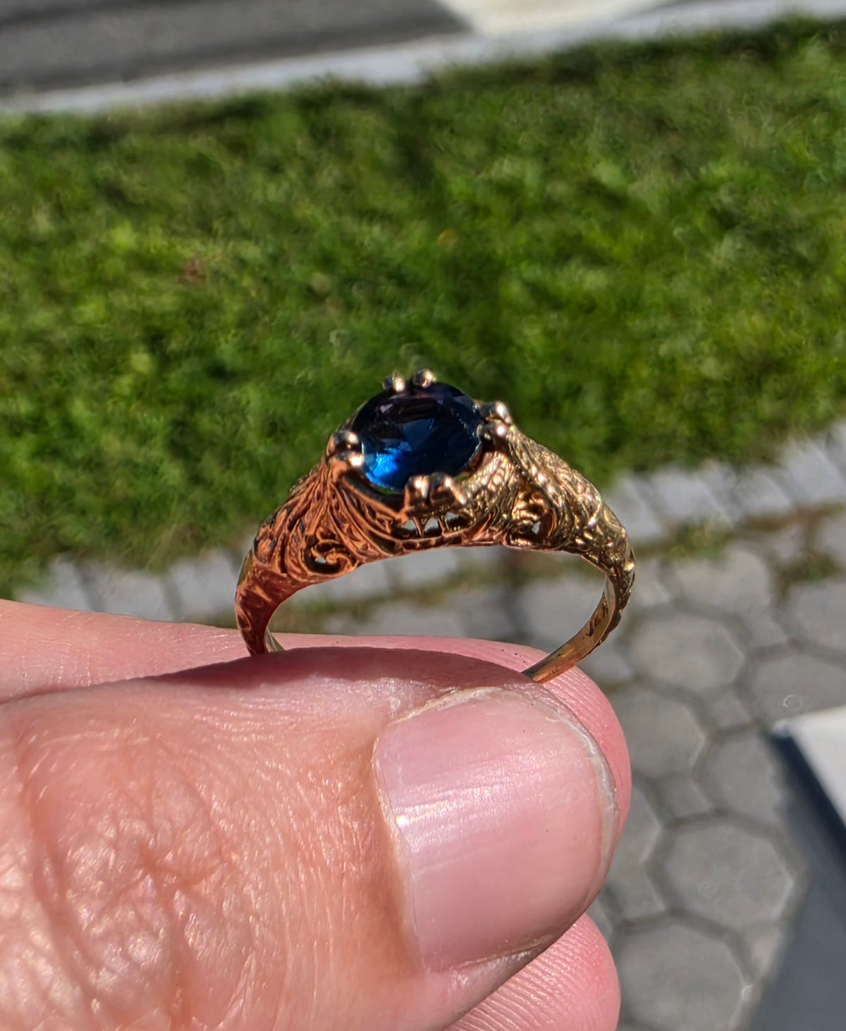 14k Solid Yellow Gold Vintage .50CT Natural Sapphire Solitare Ring