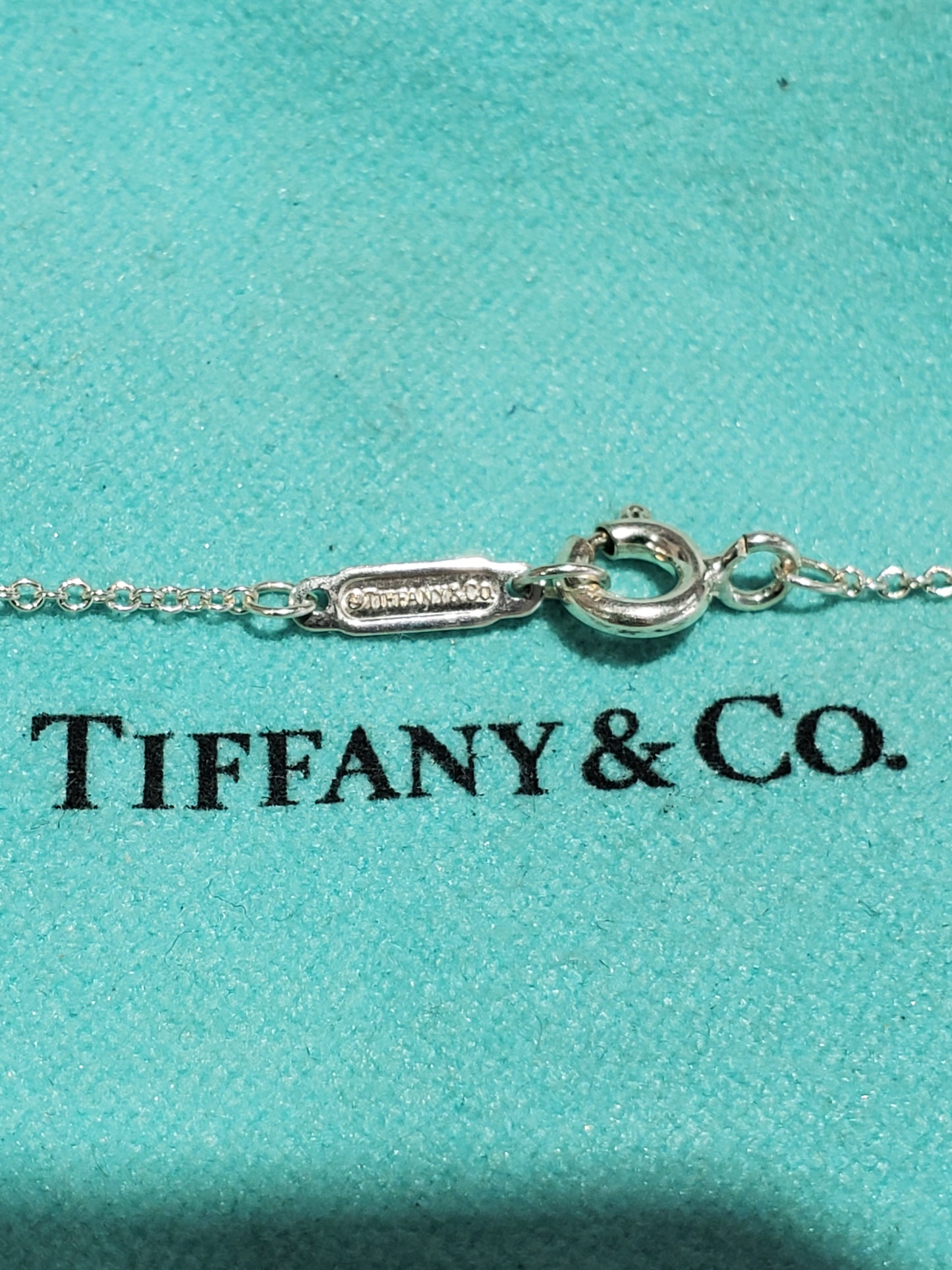 925 Sterling Silver Tiffany & Co. Somerset Mesh Love Knot Twist Pendant Necklace