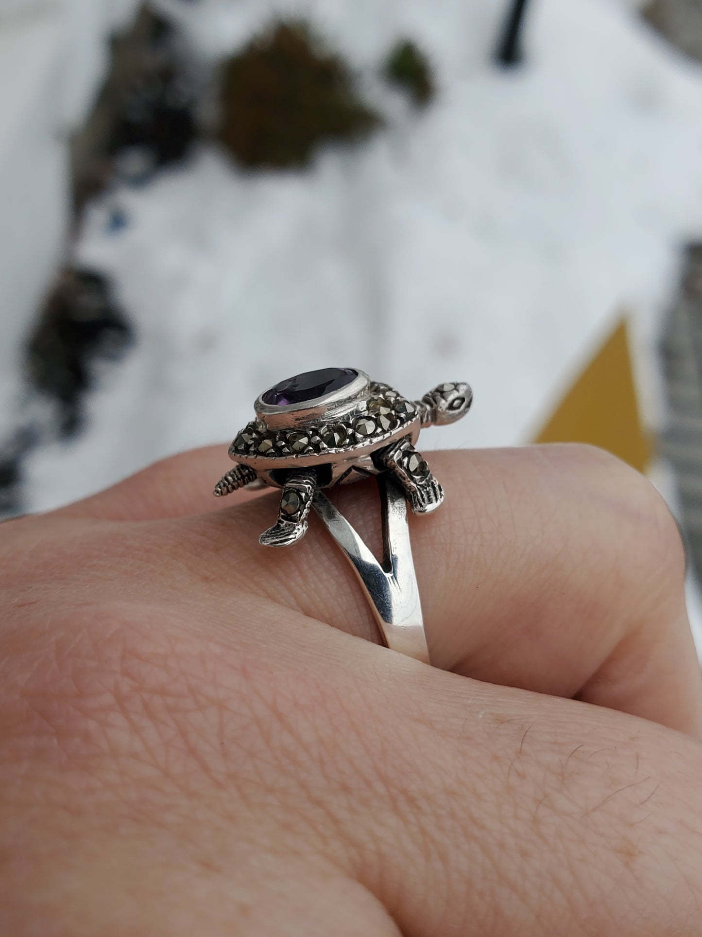 925 Sterling Silver Half Carat Oval Amethyst & Marcasite Movable Turtle Ring