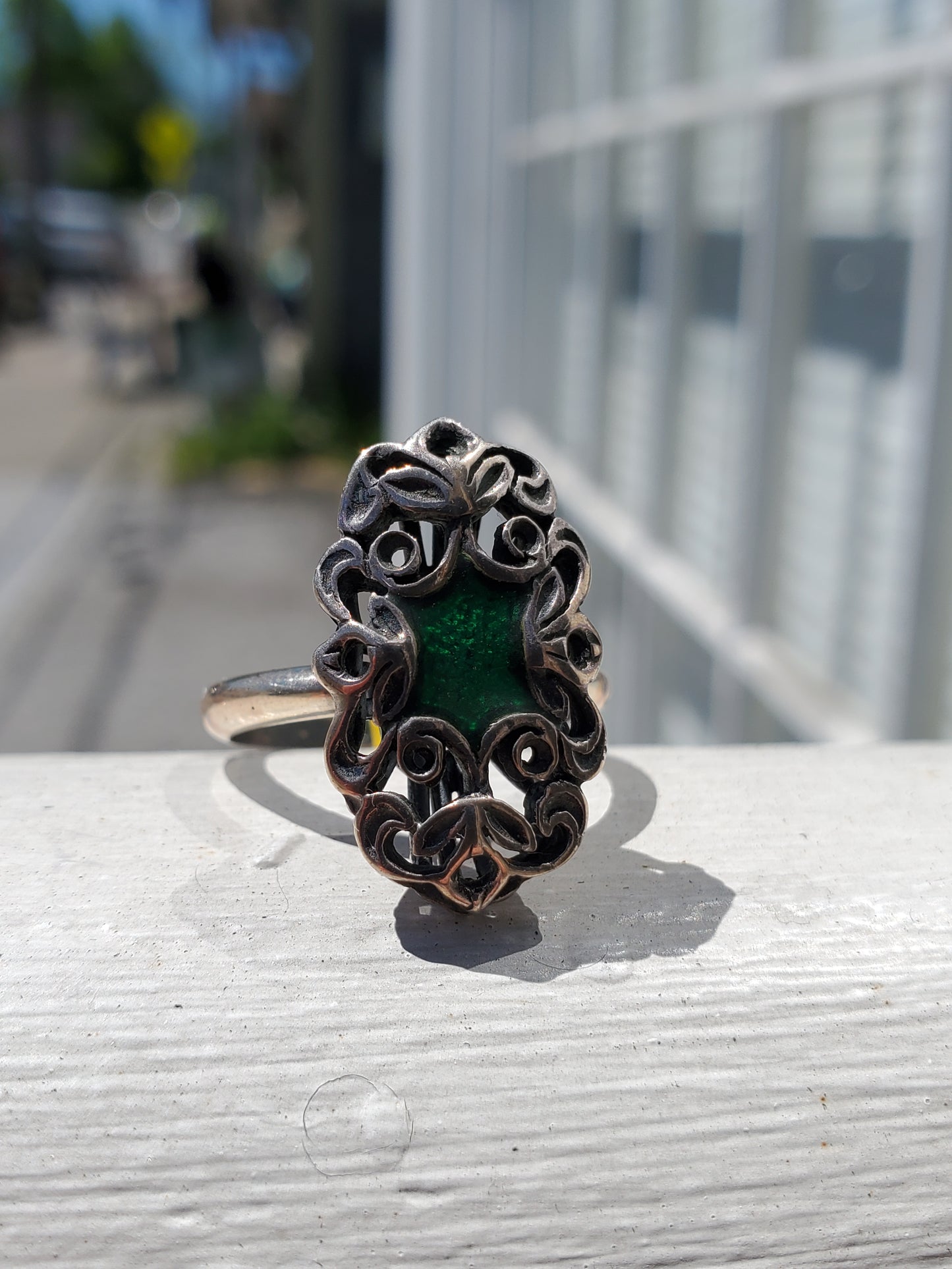 925 Sterling Silver Filagre Green Enamel Shield Ring