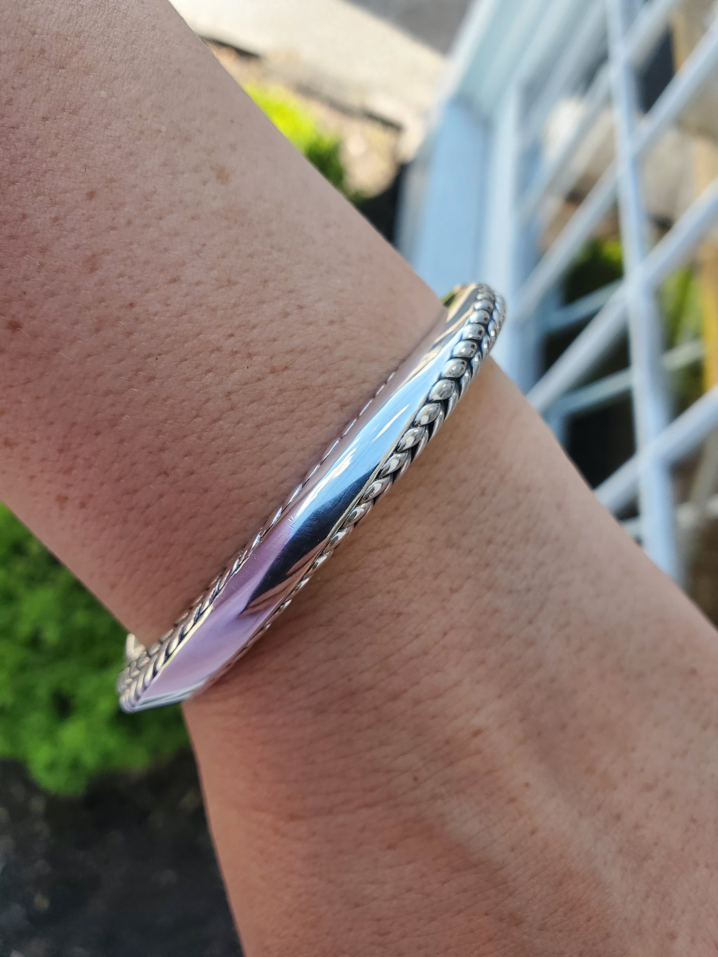 925 Sterling Silver Designer JAI John Hardy Balance & Harmony Twisted Cable High Polished Hinged Bangle Bracelet 7”