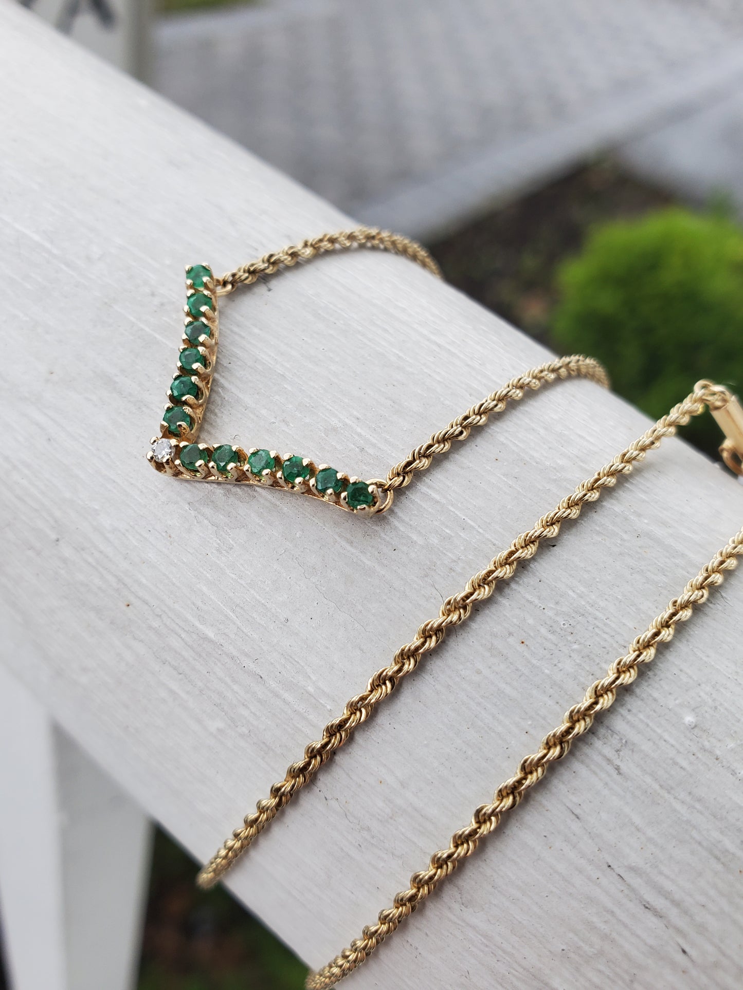 14k Gold Genuine Emerald & Diamond V Necklace w/ solid gold rope chain