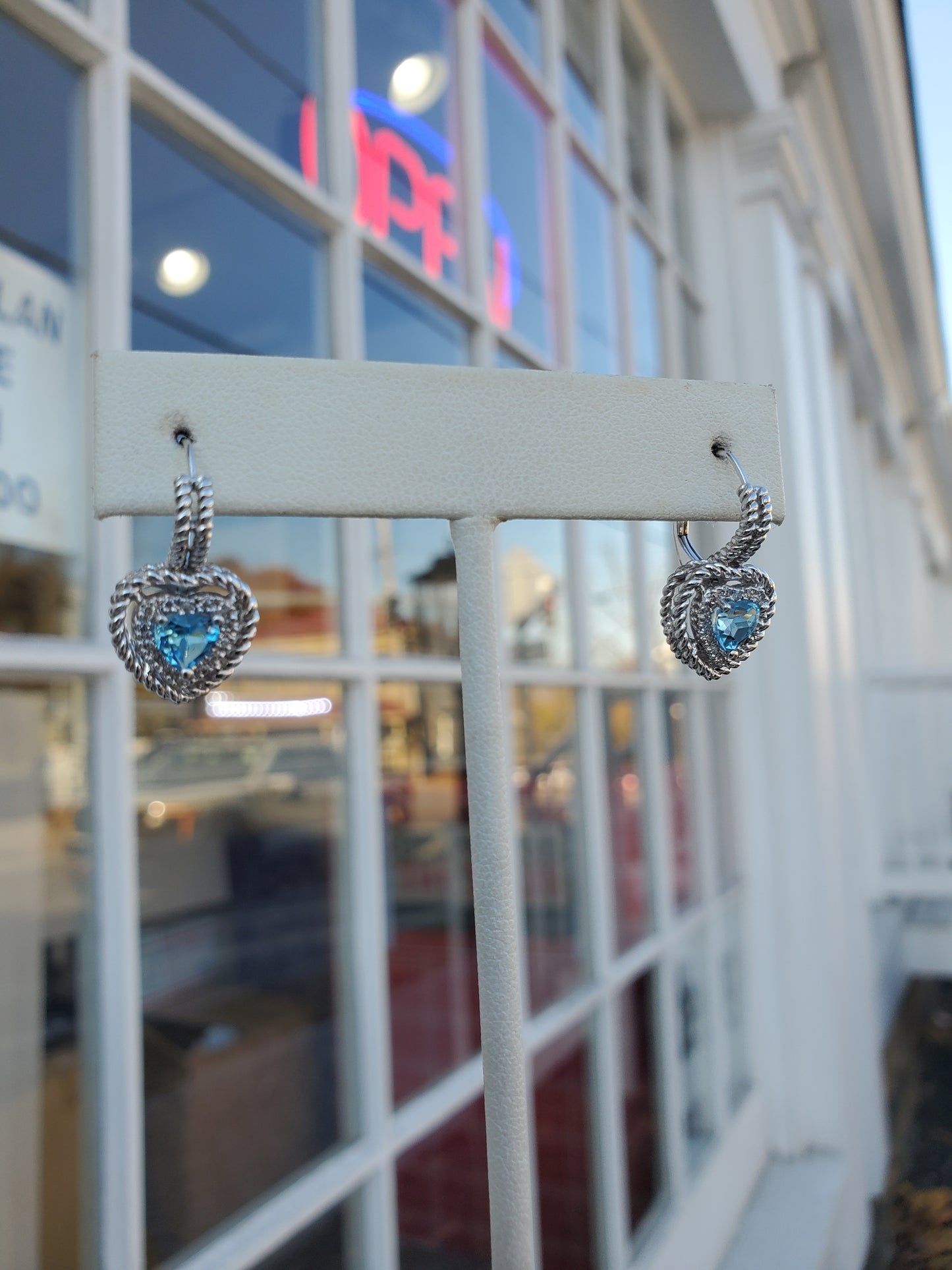 14k White Gold Blue Topaz & Diamond Twisted Cable Leaverback Heart 💙 Earrings