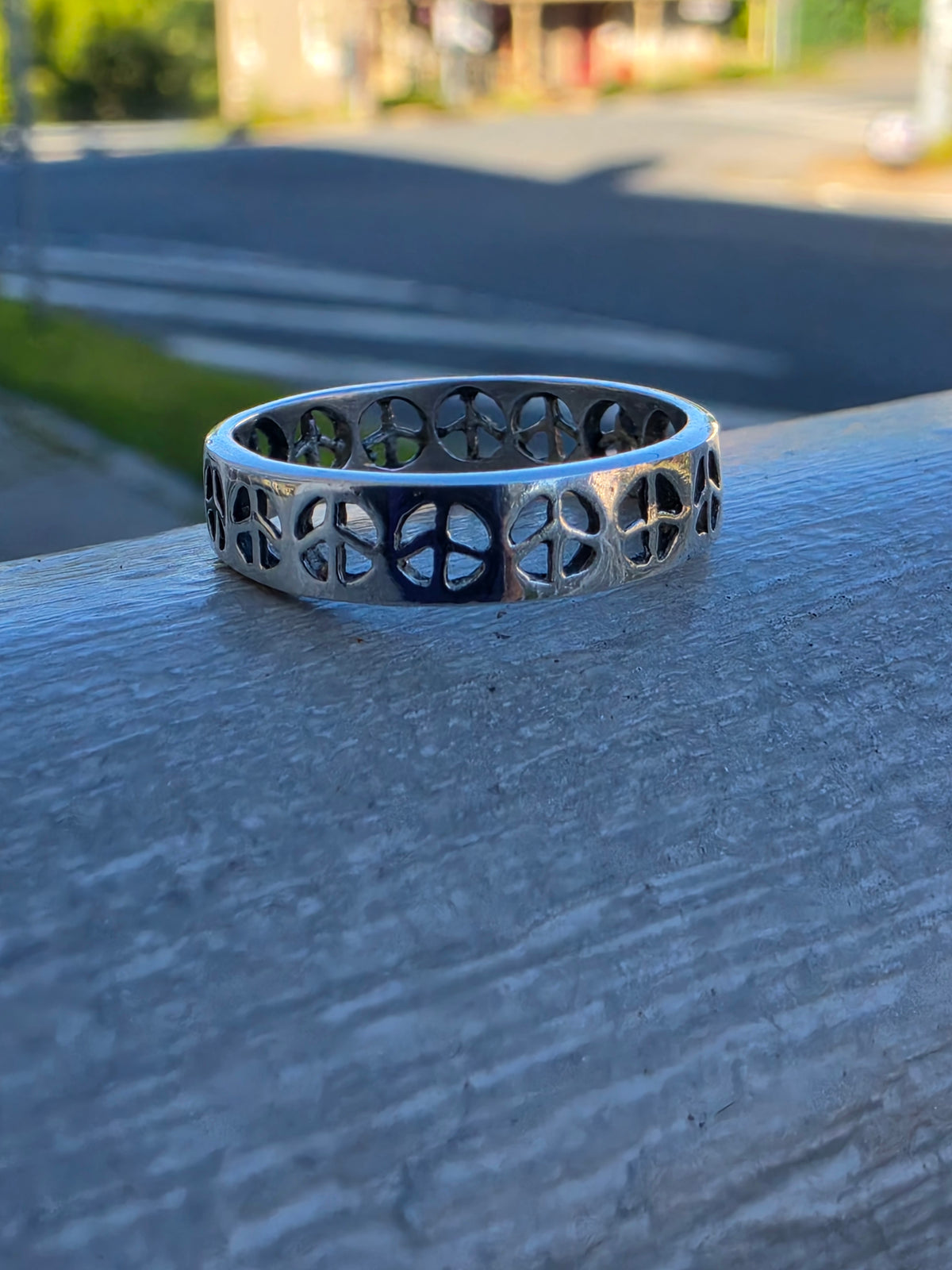 925 Sterling Silver Eternity Peace Sign Band Ring