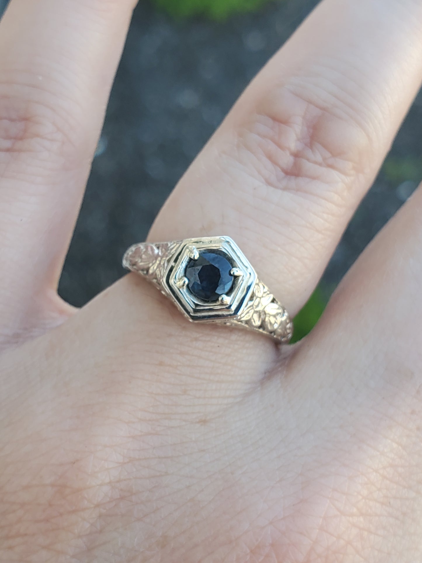14k White Gold Antique Ladies Solitare Sapphire Art Deco Ring