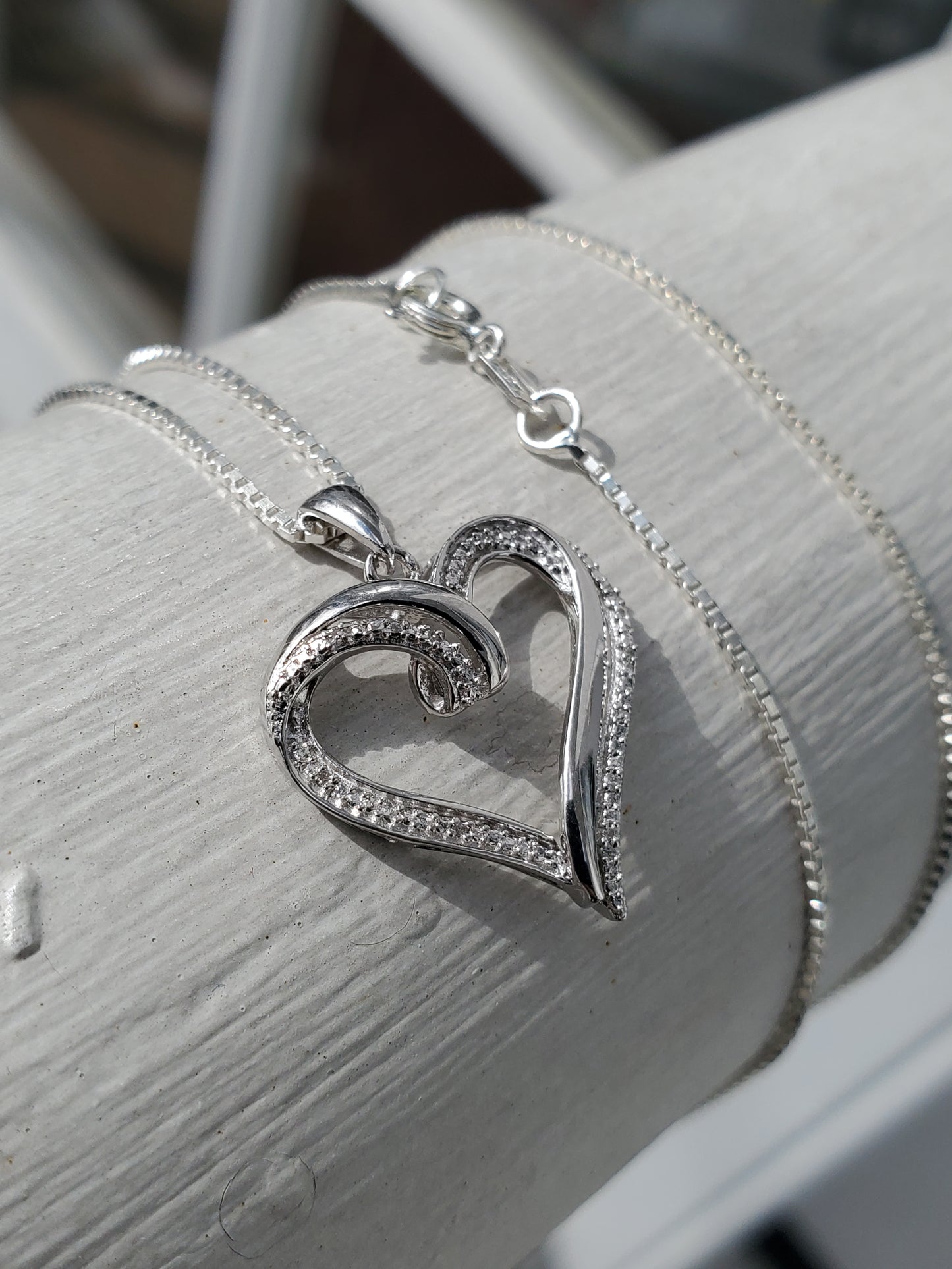 925 Sterling Silver Natural Diamond Ribbon Open Heart Necklace