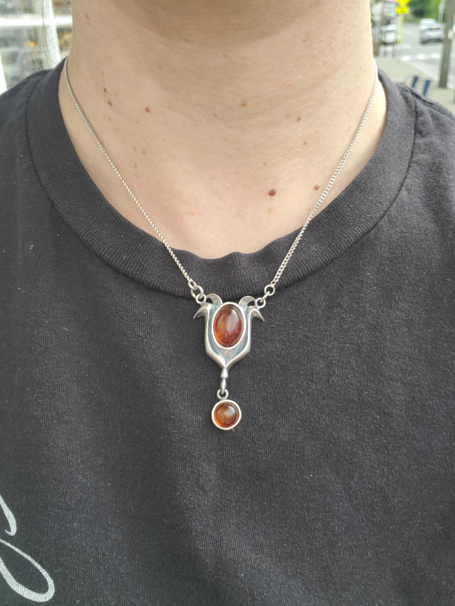 925 Sterling Silver Natural Amber Tulip Dangling Necklace