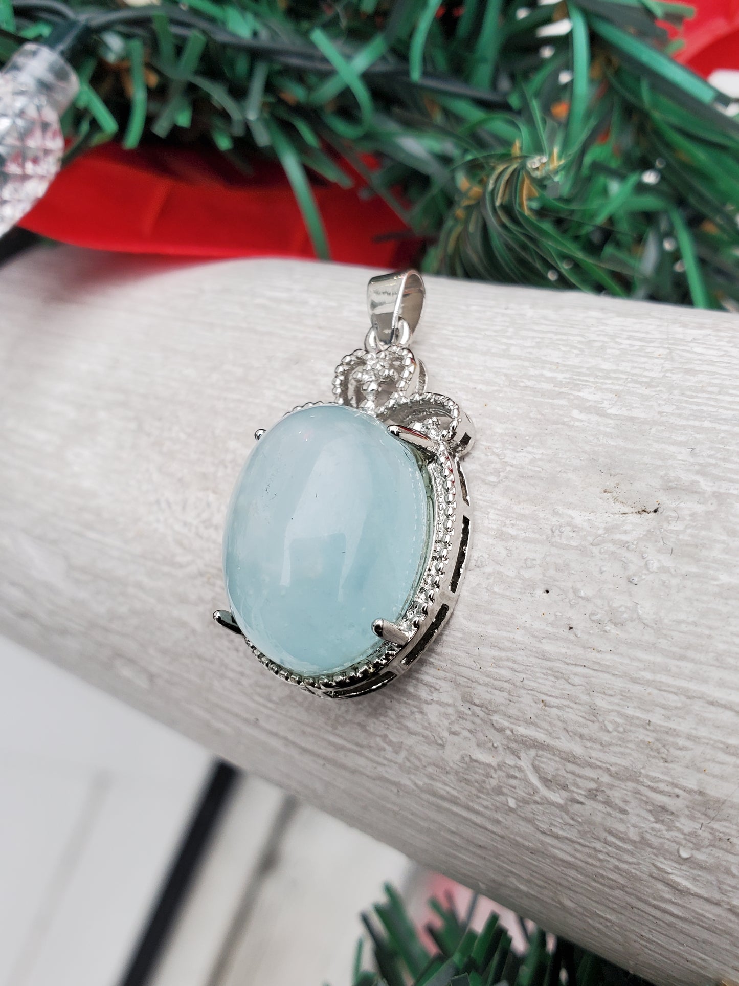 925 Stering Silver 25 tcw Icy Jade Oval Pendant