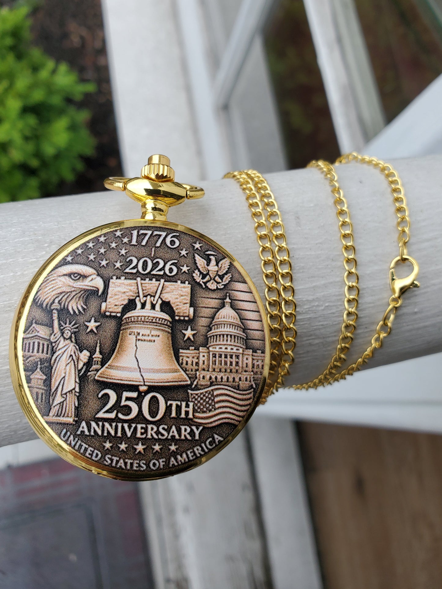 250th United States of America Anniversary Gold-tone Pocketwatch w/chain