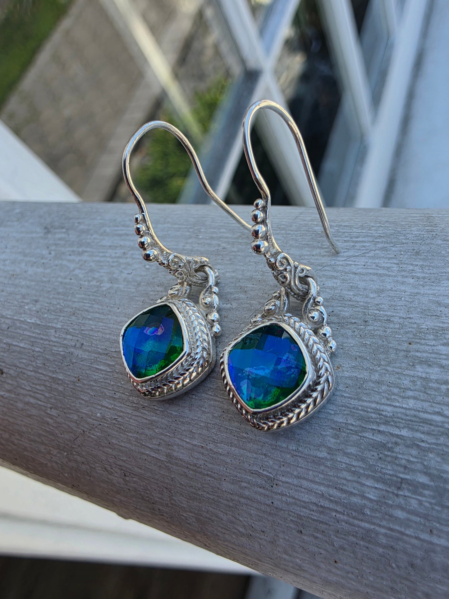 925 Sterling Silver Designer Sarda Rainbow Peridot Quartz Bali Dangling Earrings