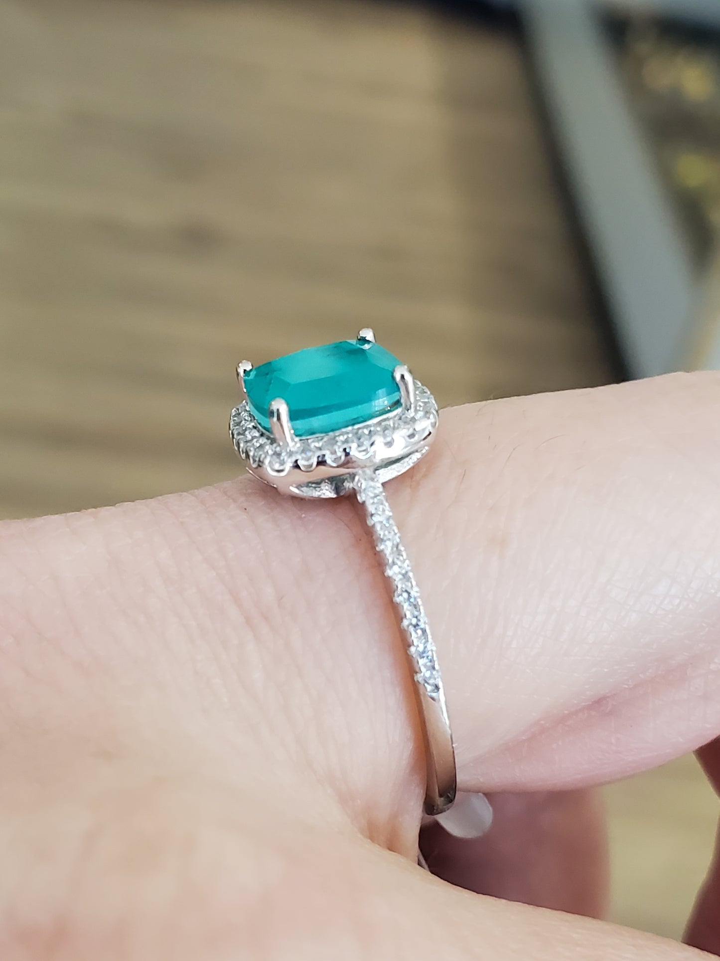 925 Sterling Silver 1.00 ct Lab-Created Cushion Cut Emerald & Zirconia CZ Halo Ring