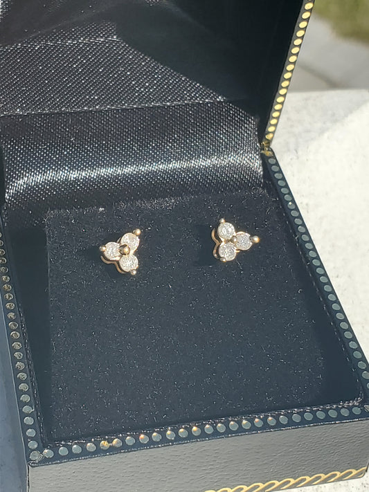 14k Solid Gold Genuine Diamond Tripolo Cluster Stud Earrings