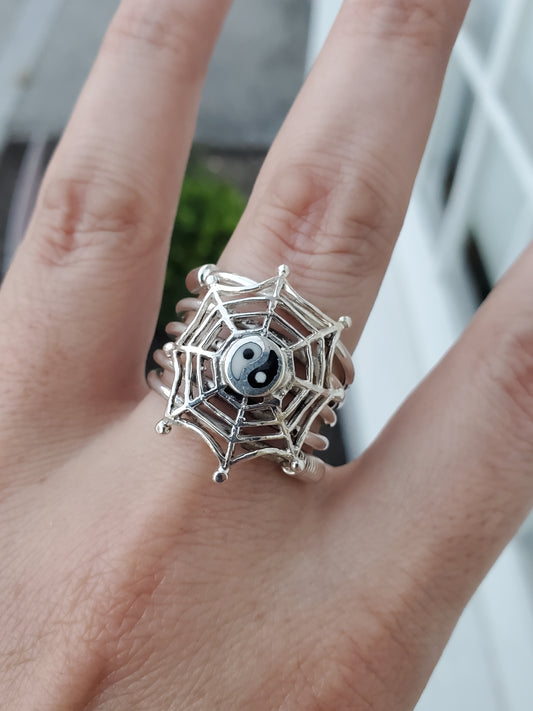 925 Sterling Silver Ying & Yang Spiderweb Swirl Ring