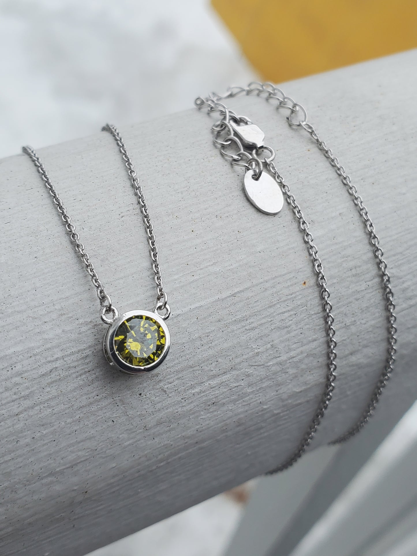 925 Sterling Silver Petitie 1ct Dark Green Bezel Set Zirconia CZ Necklace