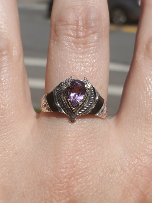 925 Sterling Silver Vintage Amethyst & Black Onyx Crown Ring