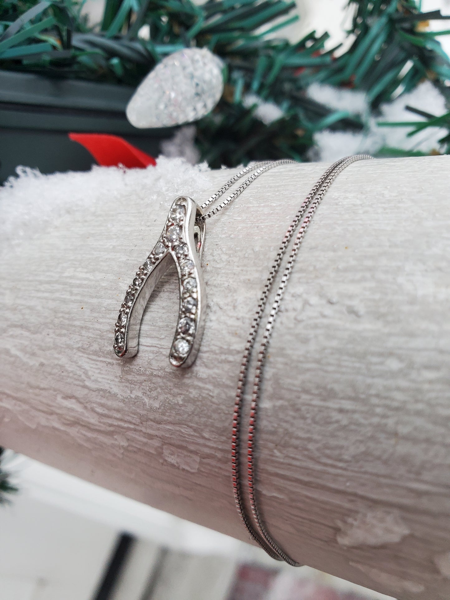 925 Sterling Silver Sparkling Wishbone Zirconia CZ Pendant Charm Necklace