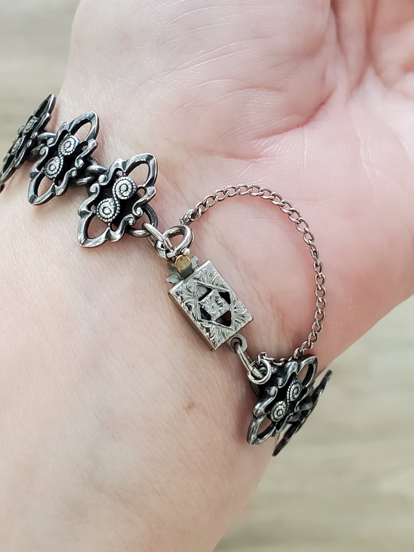 925 Sterling Silver Antique 100+ year old Art Deco Oxydized Filagre Link Bracelet w/safety chain