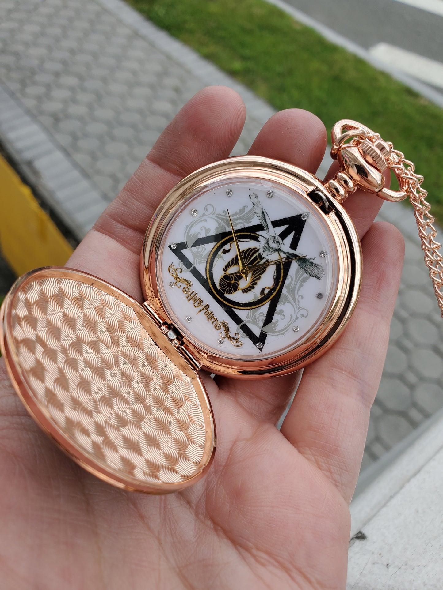 Rose-Plated Stainless Steel Harry Potter Golden Snitch Hogwartz Deathly Hallows Pocketwatch