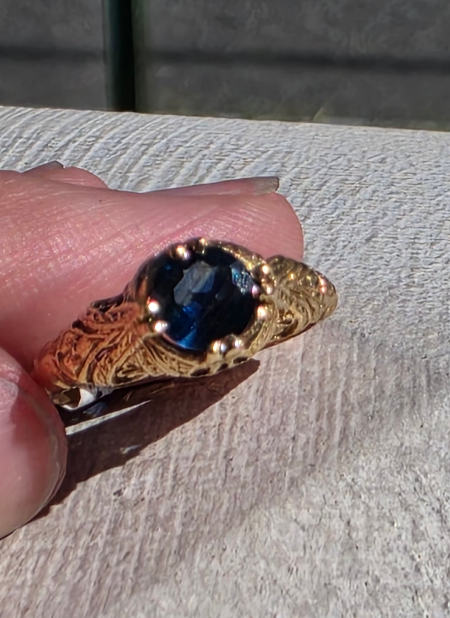 14k Solid Yellow Gold Vintage .50CT Natural Sapphire Solitare Ring