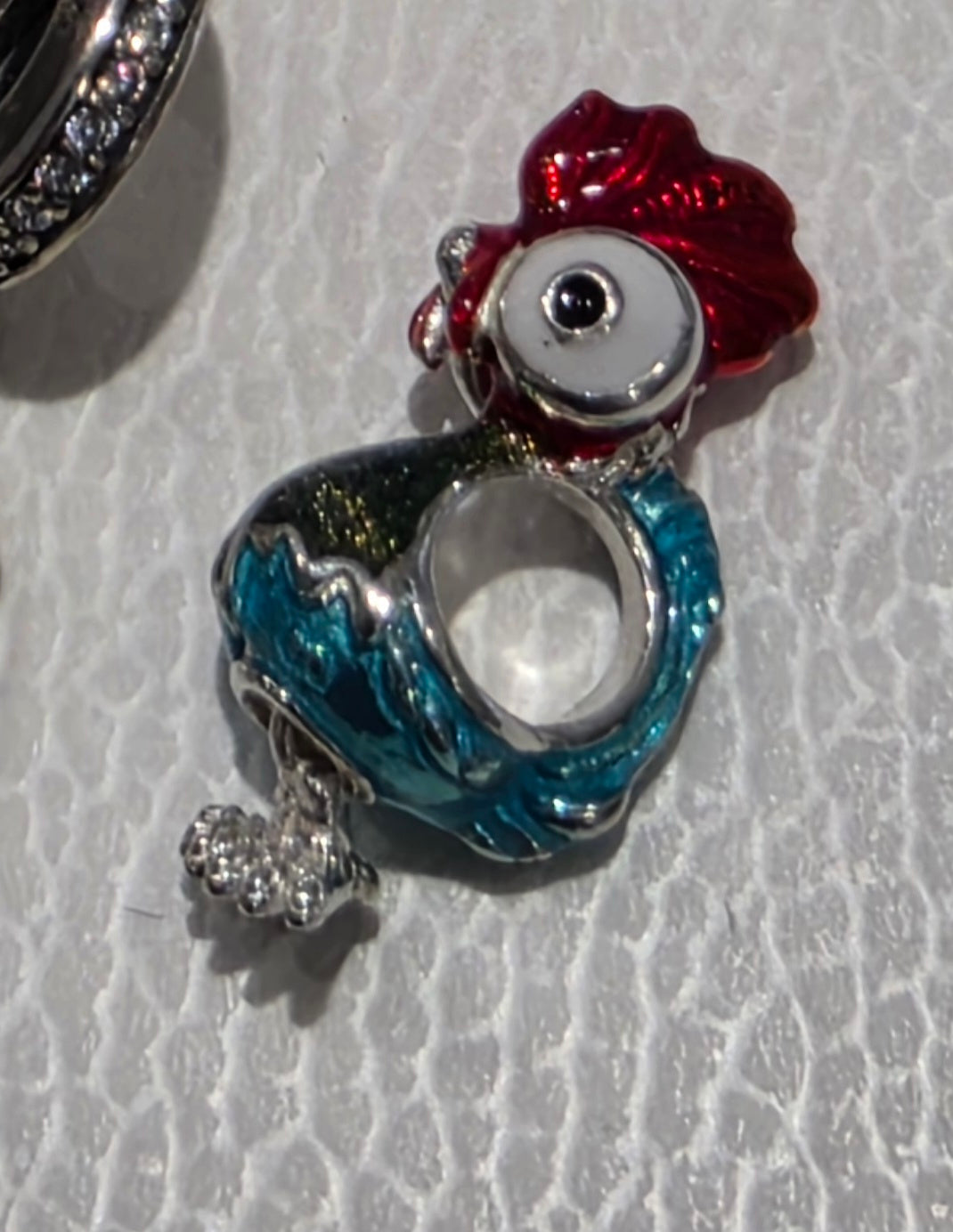 Pandora Disney Moana HEY HEY Chicken Bead Charm