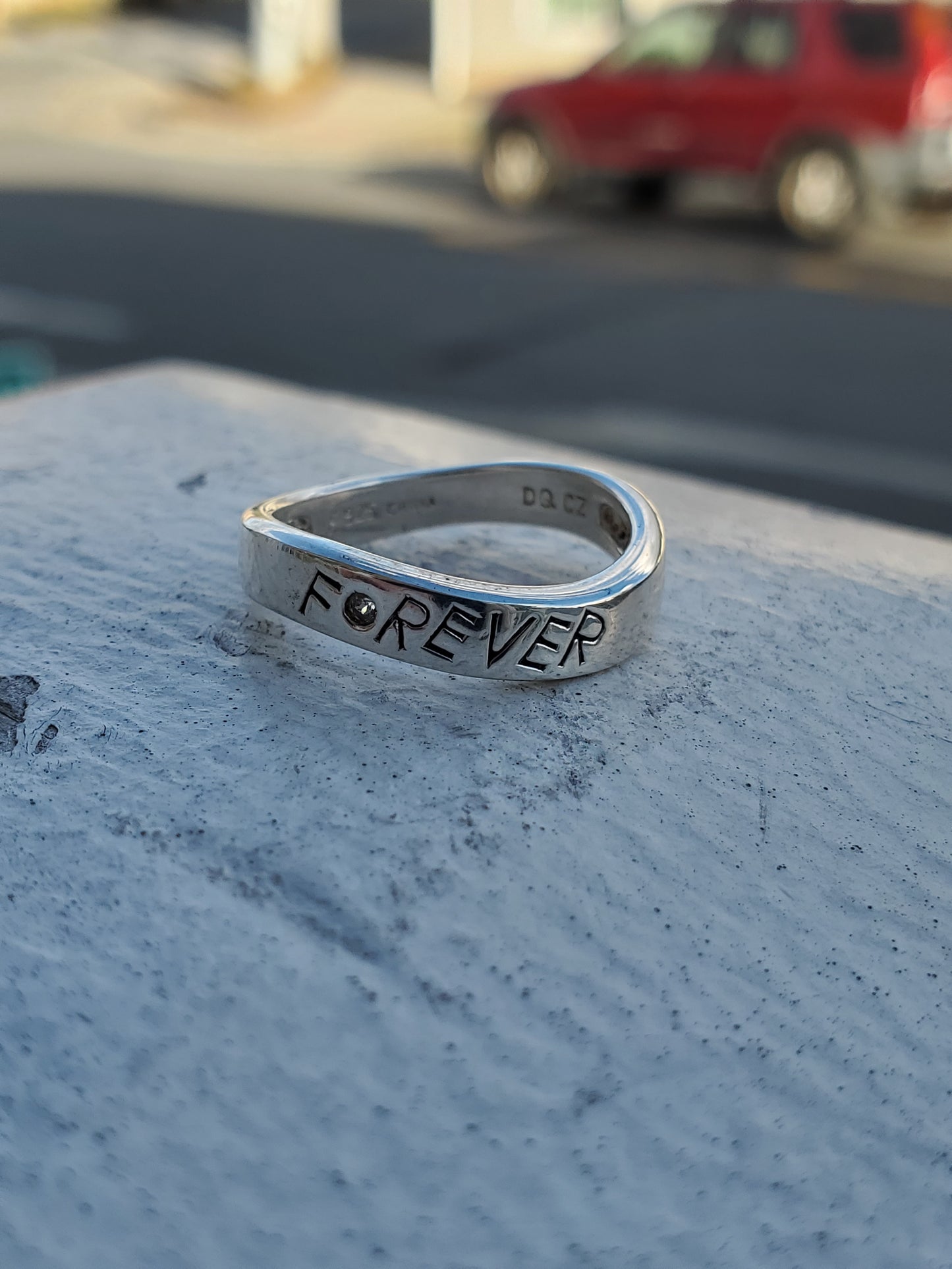 925 Sterling Silver Designer DQ Forever Wavy Band Ring