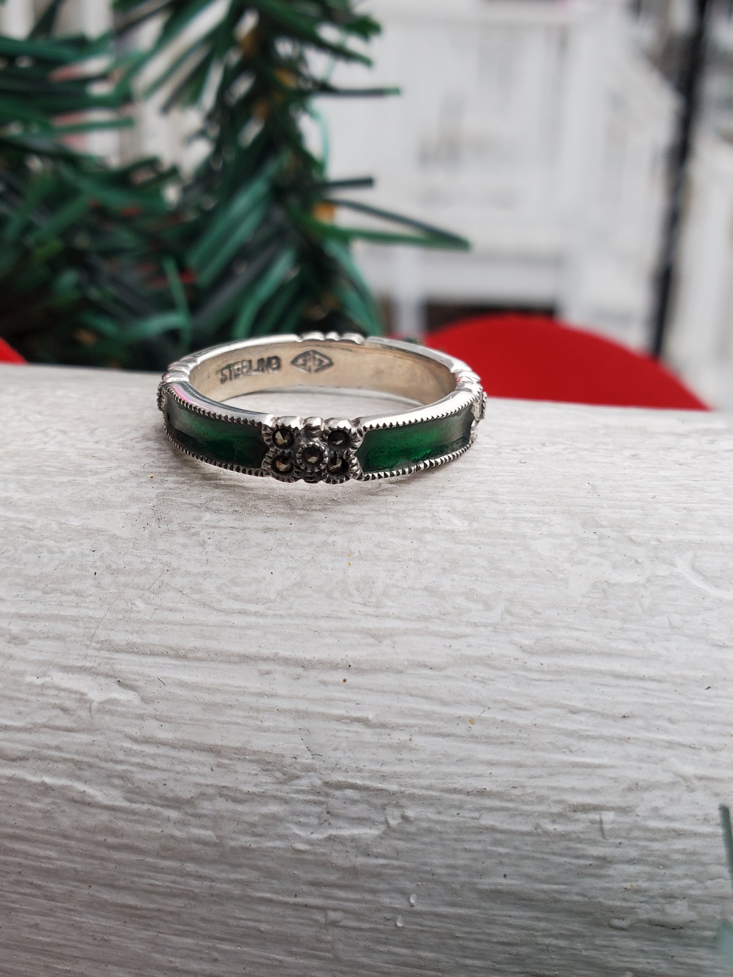 925 Sterling Silver Designer Judith Jack Marcasite & Green Enamel Band Ring