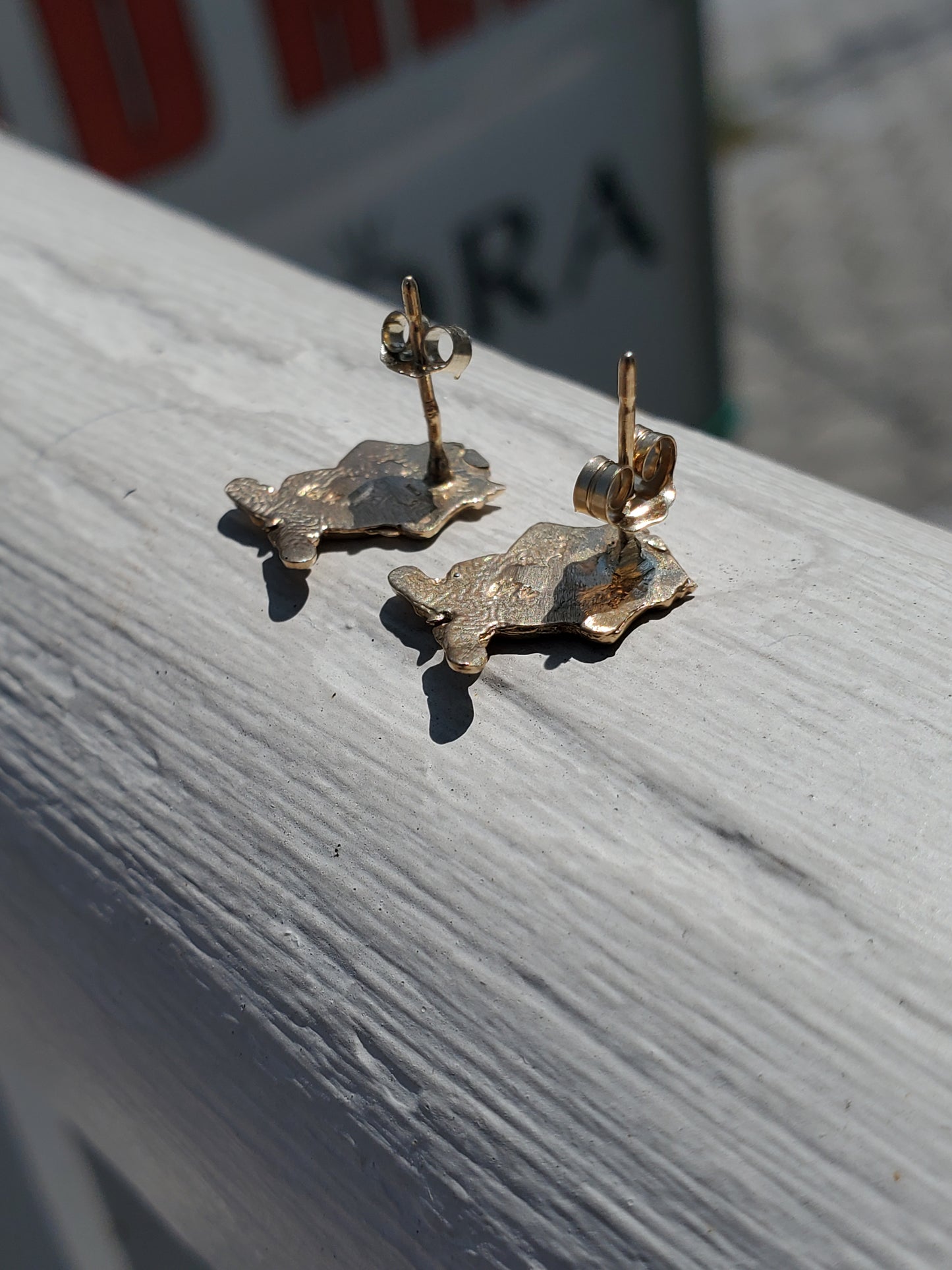 14k Solid Gold Vintage 90's Taz Tazmanian Devil Looney Tunes Charater Stud Earrings