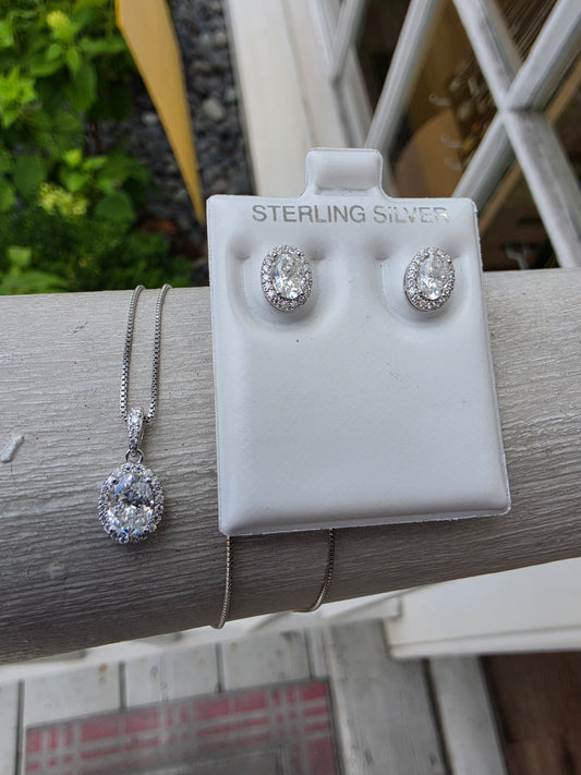925 Sterling Silver Oval Moissanite Oval Halo Necklace & Earring Gift Set