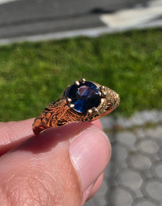 14k Solid Yellow Gold Vintage .50CT Natural Sapphire Solitare Ring